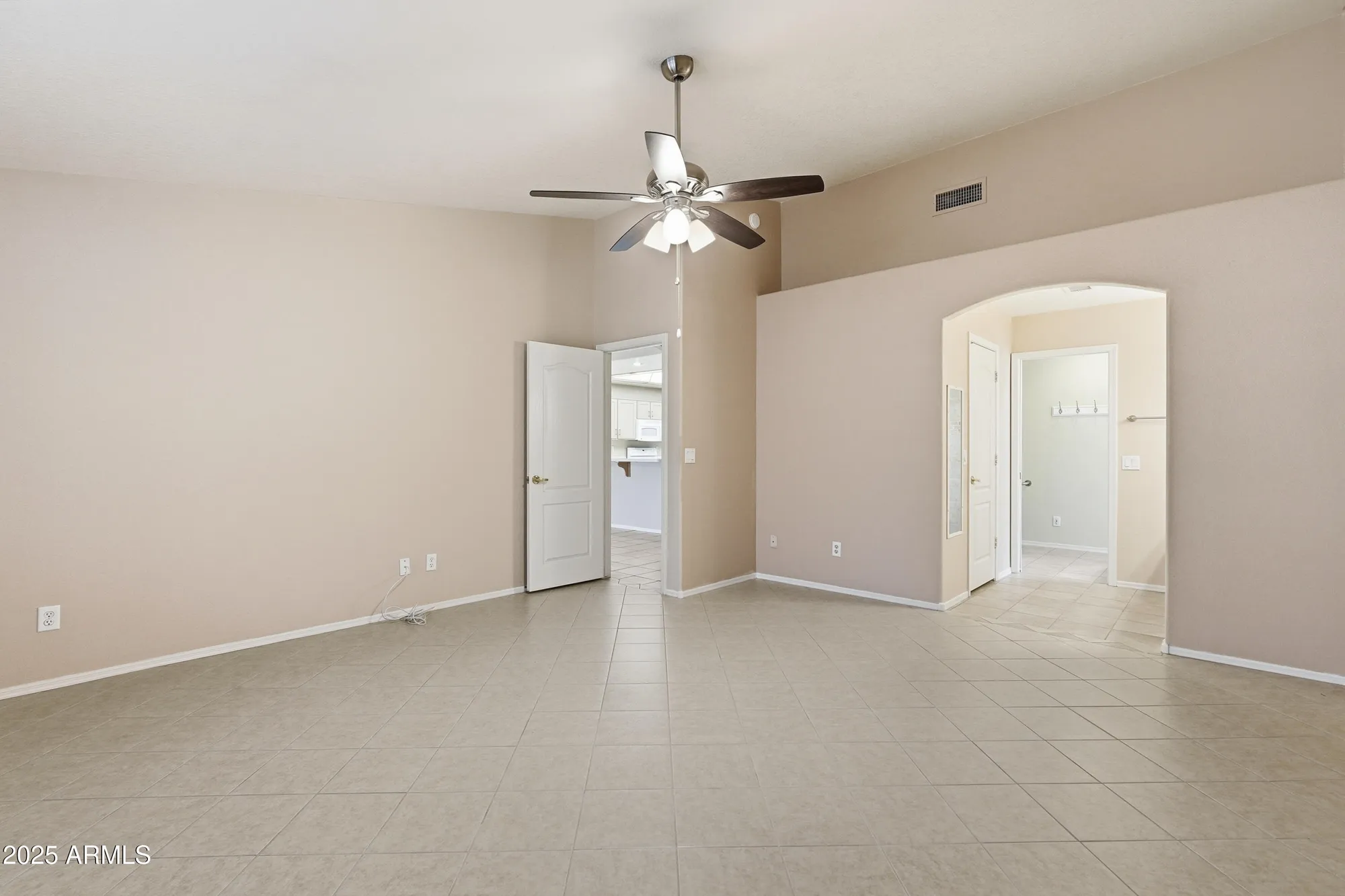 Property Slideshow image 30 of 56 | 10776 w runion dr, Peoria, AZ, 85373