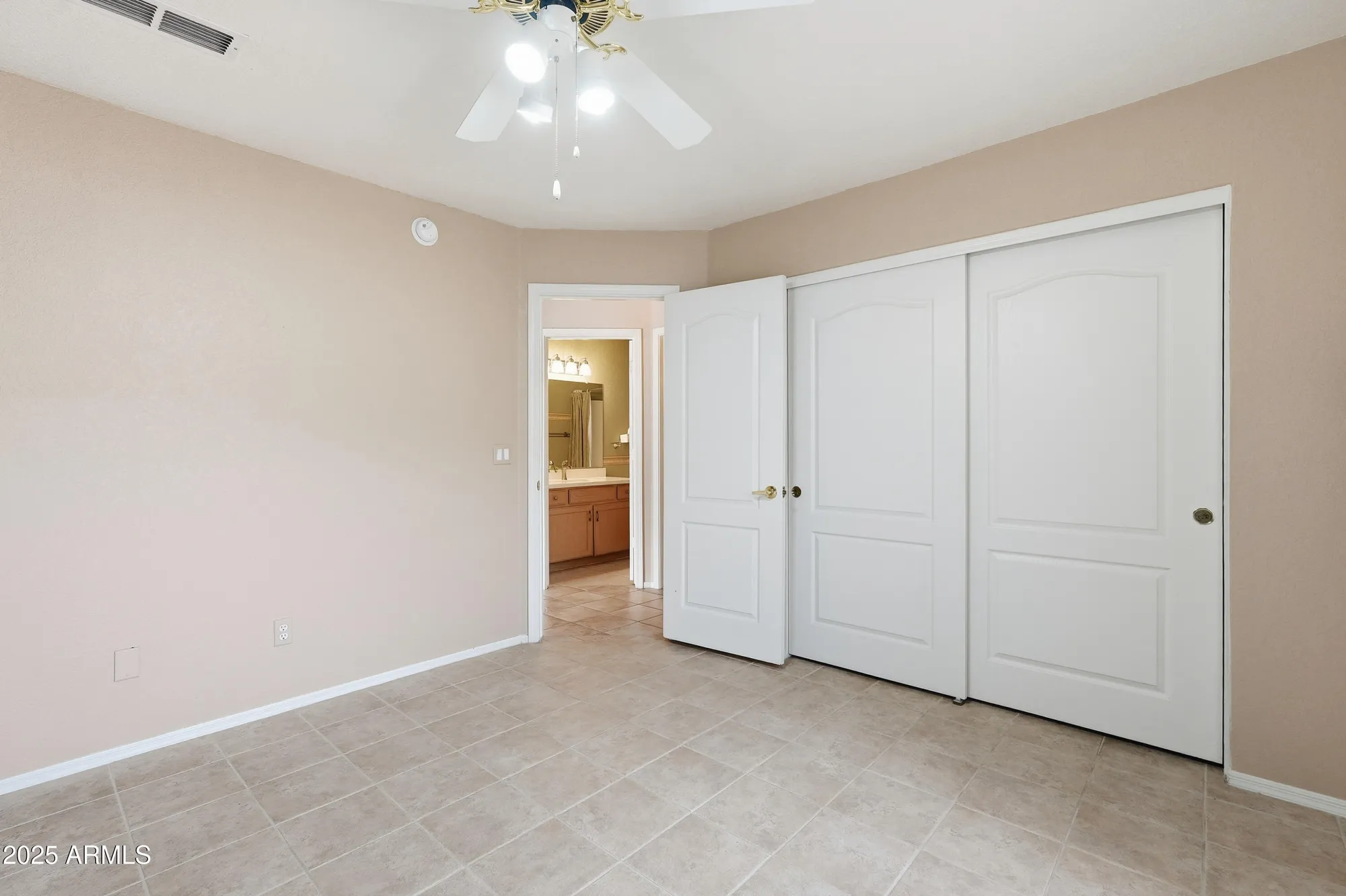 Property Slideshow image 41 of 56 | 10776 w runion dr, Peoria, AZ, 85373