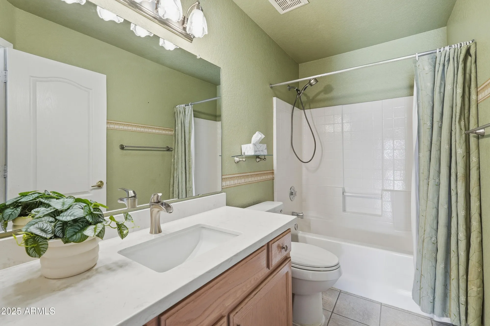 Property Slideshow image 38 of 56 | 10776 w runion dr, Peoria, AZ, 85373