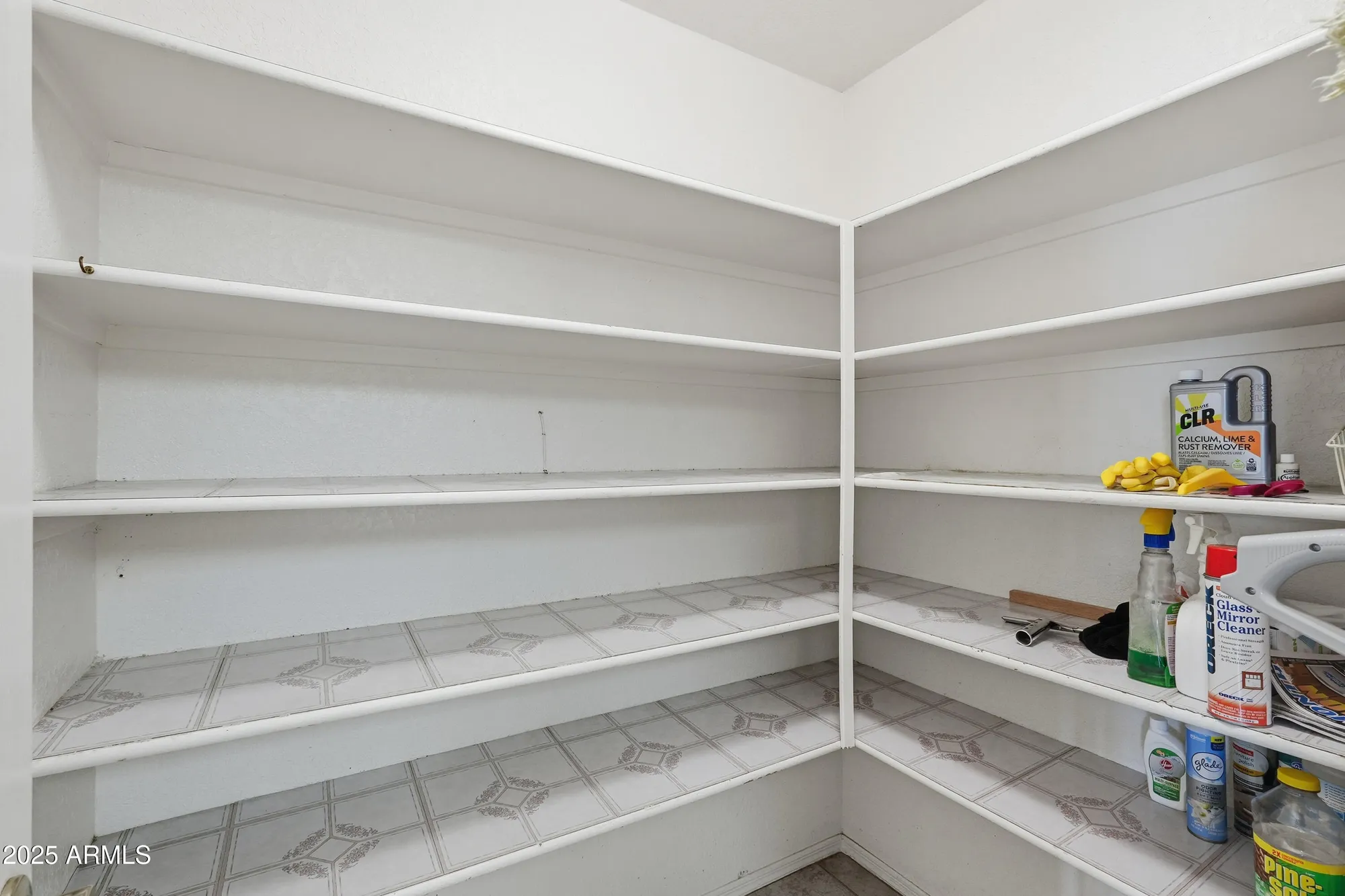 Property Slideshow image 19 of 56 | 10776 w runion dr, Peoria, AZ, 85373