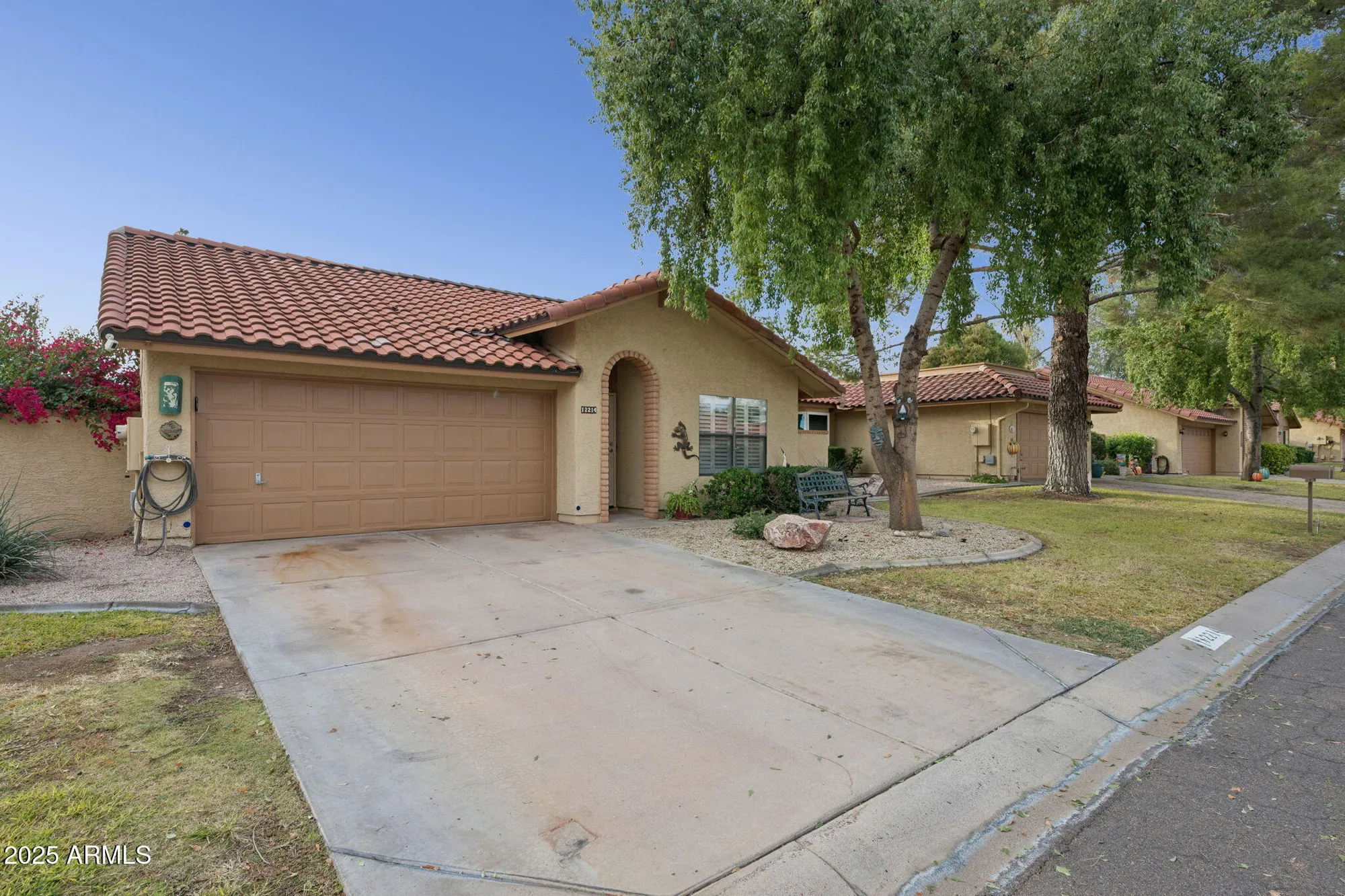 Property Slideshow image 3 of 46 | 12214 s shoshoni dr, Phoenix, AZ, 85044