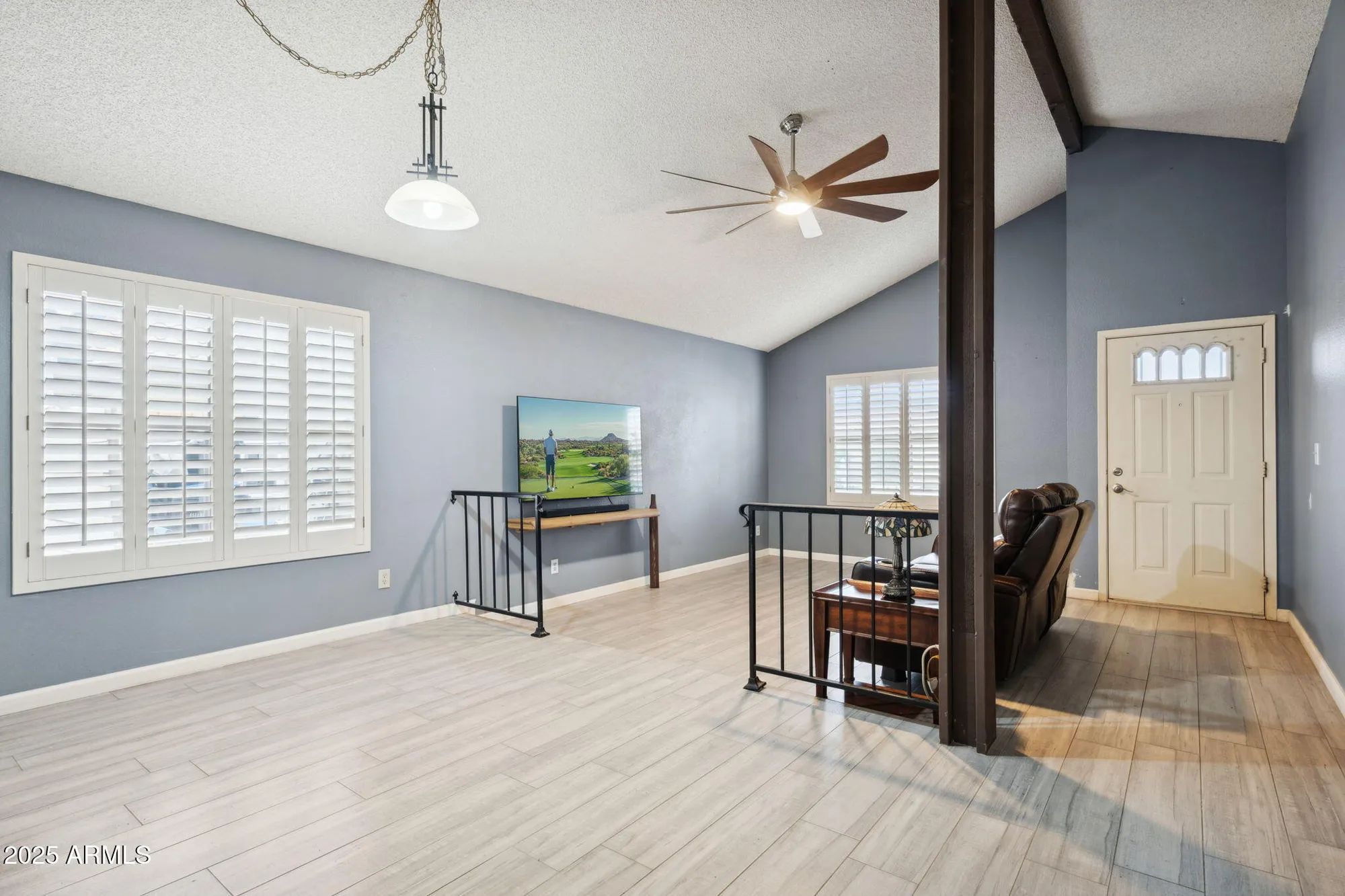 Property Slideshow image 13 of 46 | 12214 s shoshoni dr, Phoenix, AZ, 85044