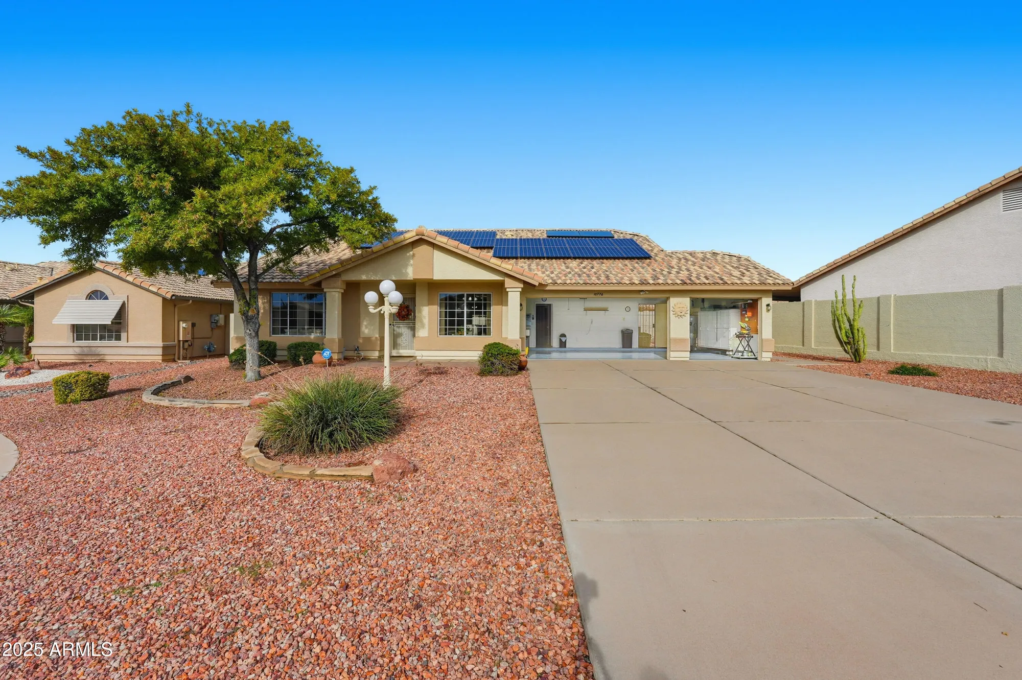 Property Slideshow image 2 of 56 | 10776 w runion dr, Peoria, AZ, 85373