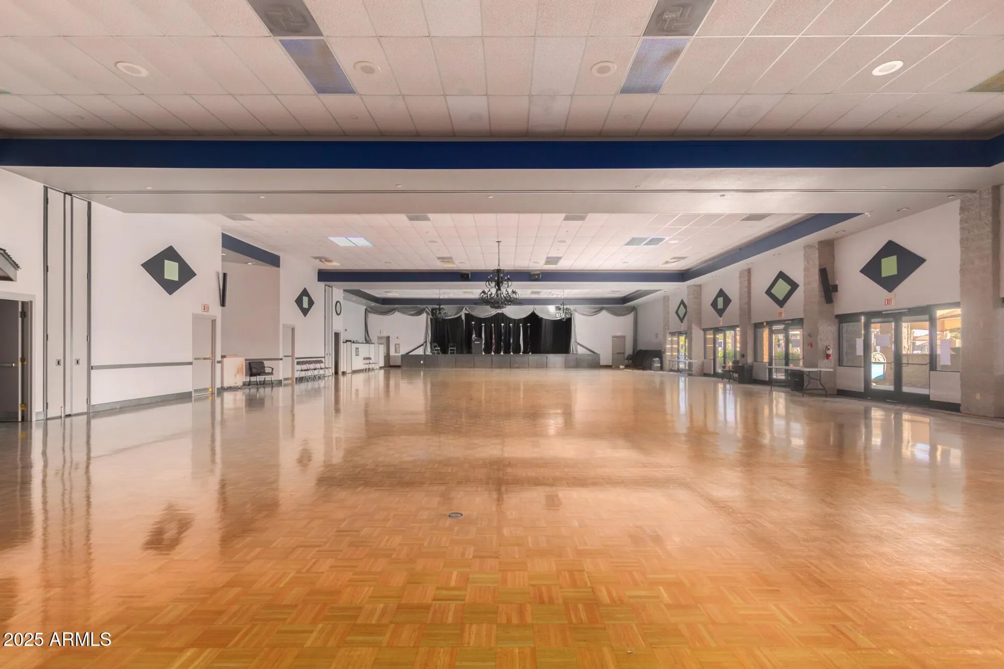 Property Slideshow image 55 of 63 | 1816 e torrey pines ln, Chandler, AZ, 85249