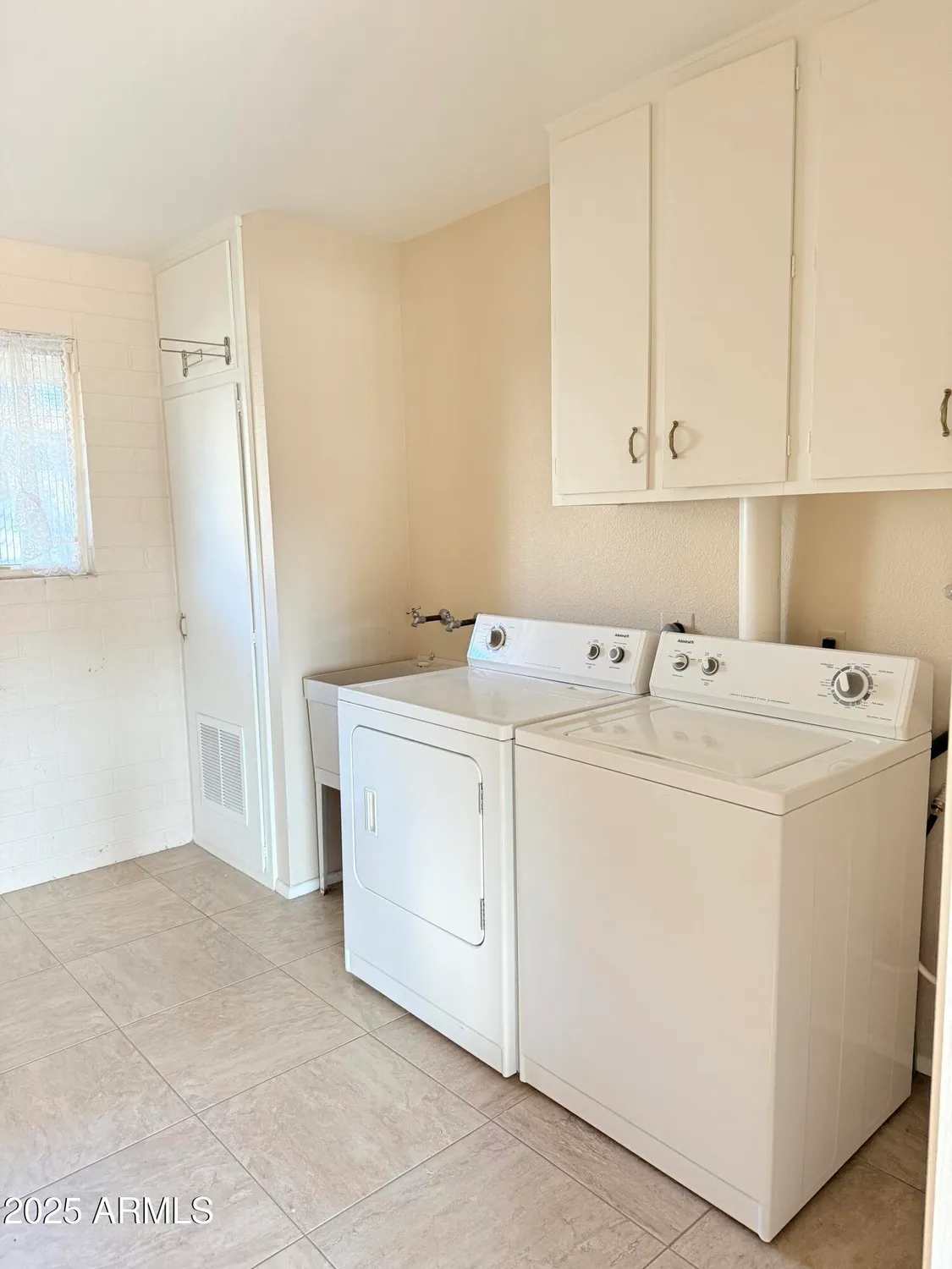 Property Slideshow image 47 of 49 | 10904 w cameo dr, Sun City, AZ, 85351