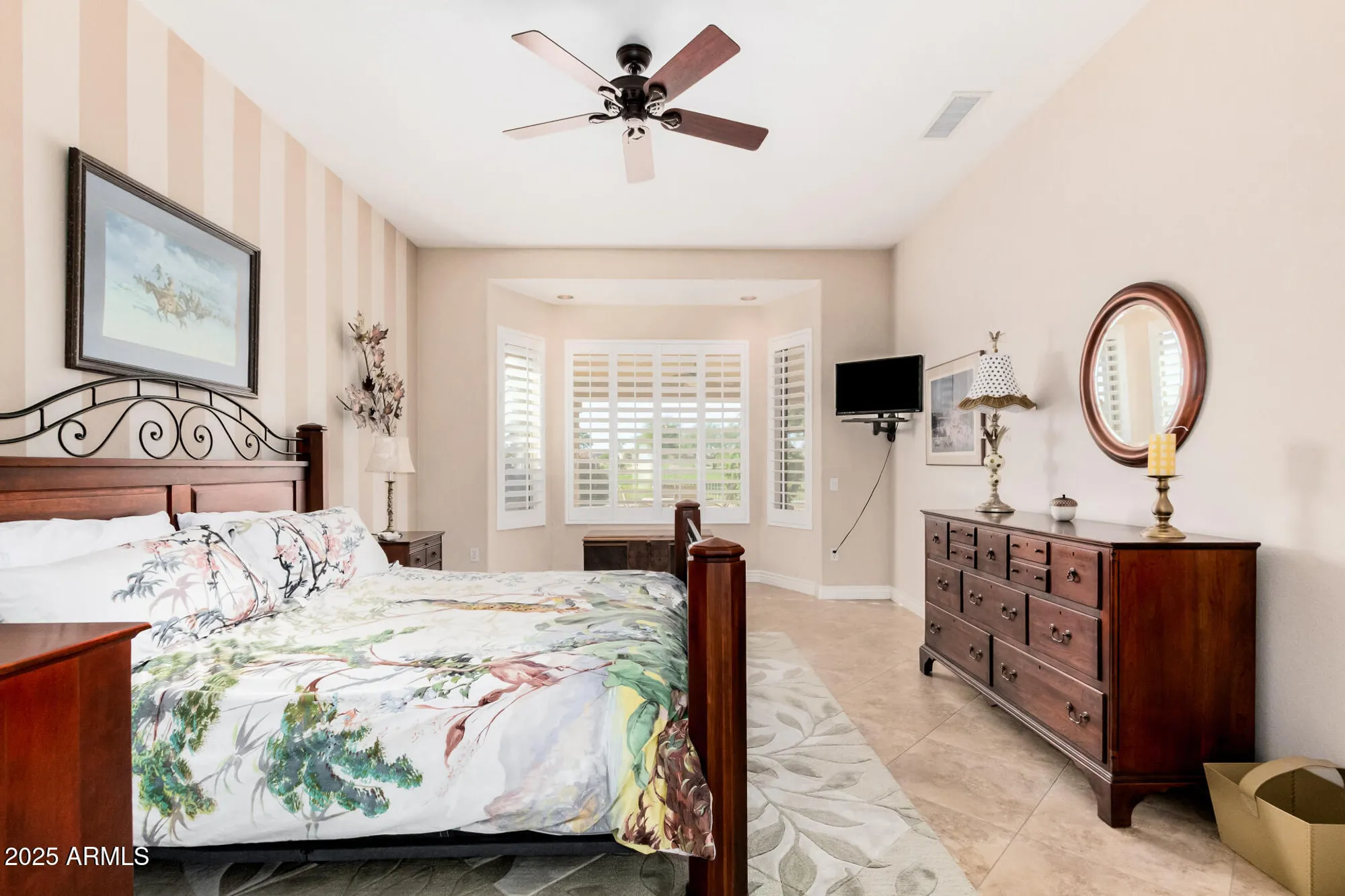 Property Slideshow image 22 of 40 | 15917 w clear canyon dr, Surprise, AZ, 85374