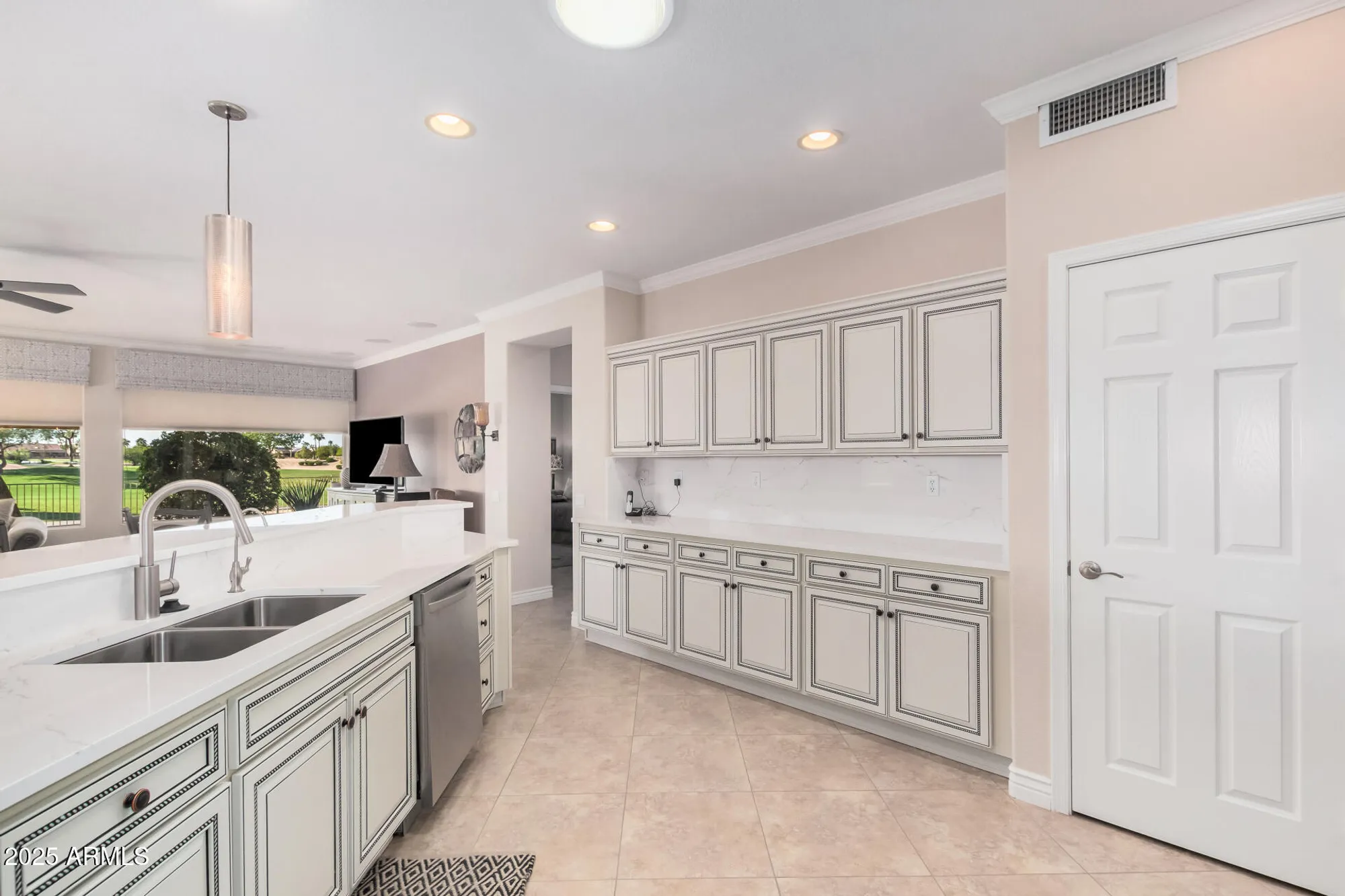 Property Slideshow image 20 of 40 | 15917 w clear canyon dr, Surprise, AZ, 85374