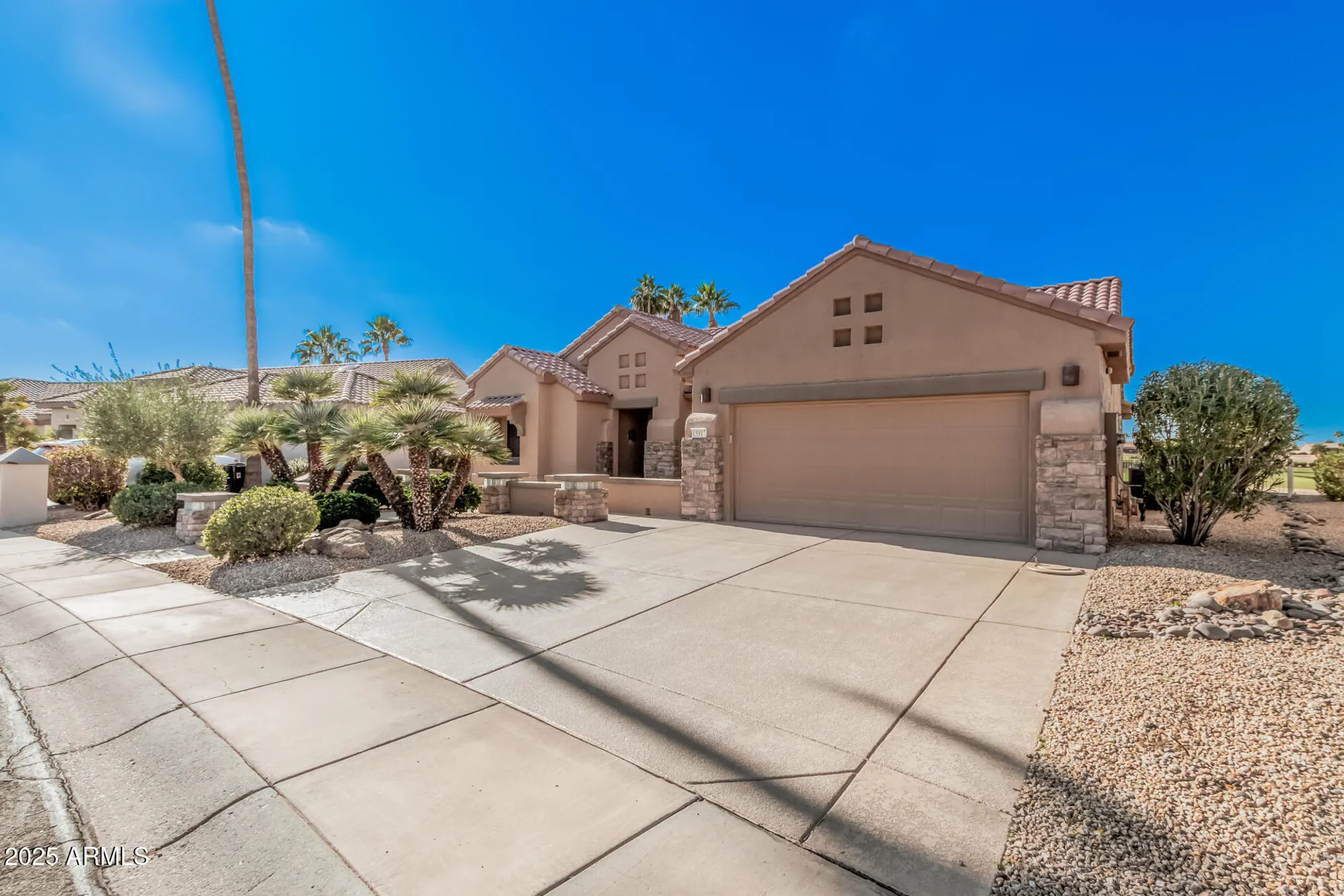 Property Slideshow image 5 of 40 | 15917 w clear canyon dr, Surprise, AZ, 85374
