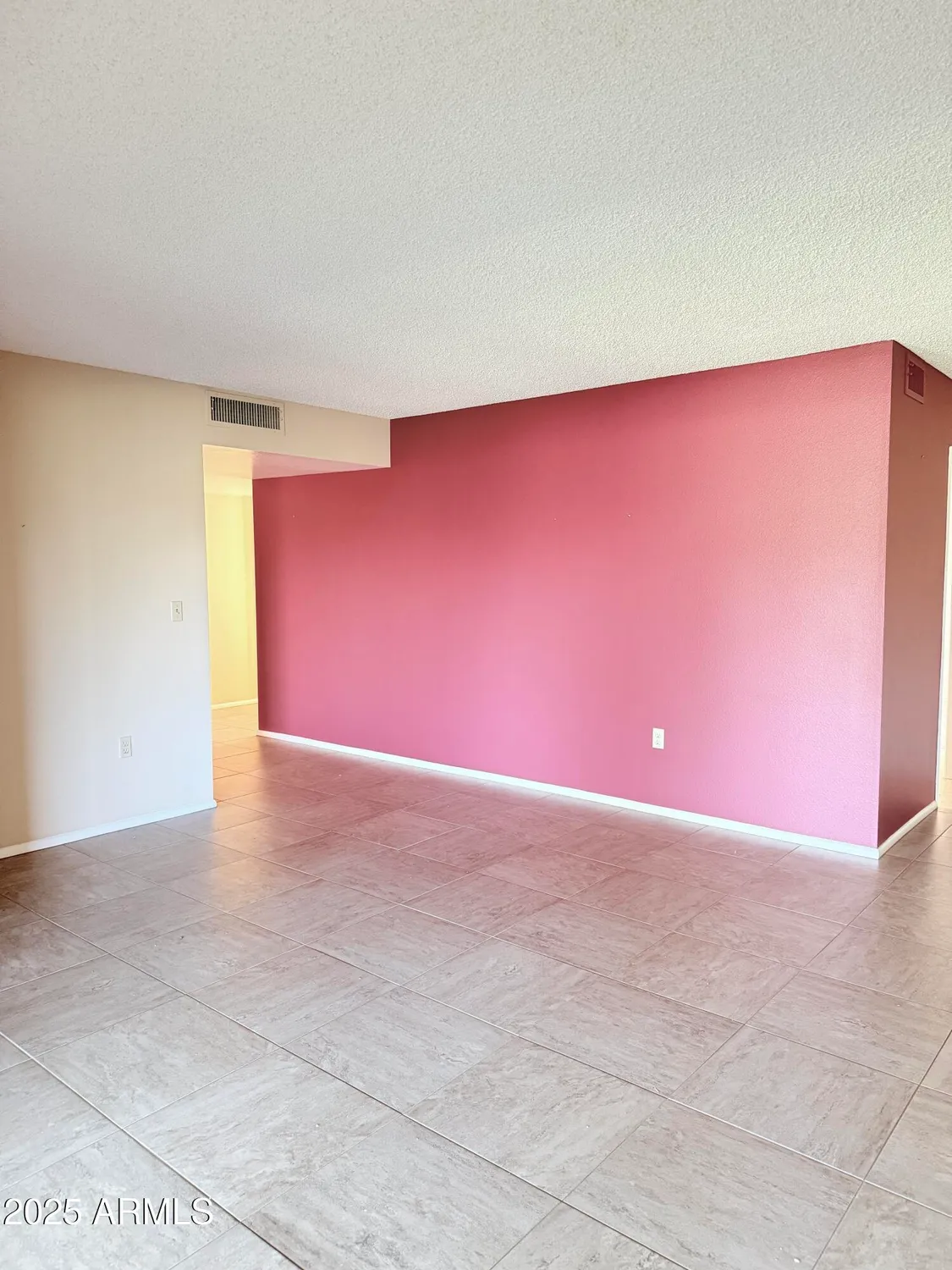 Property Slideshow image 13 of 49 | 10904 w cameo dr, Sun City, AZ, 85351