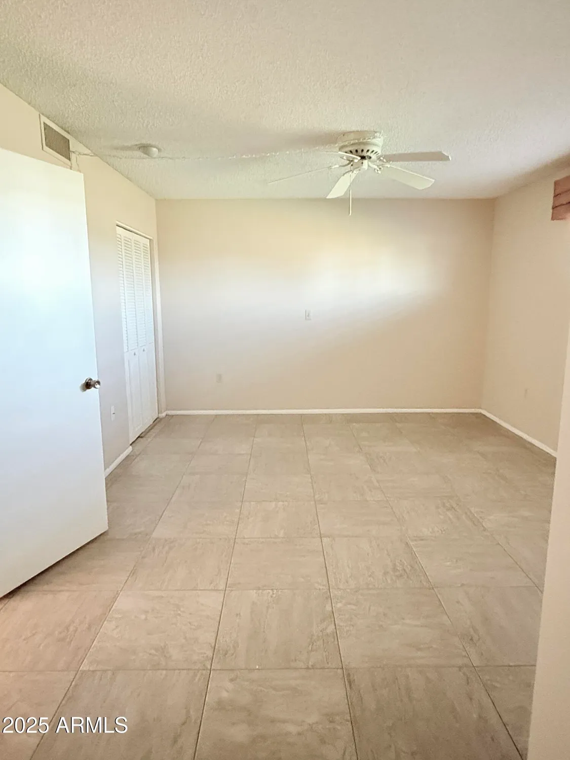 Property Slideshow image 17 of 49 | 10904 w cameo dr, Sun City, AZ, 85351