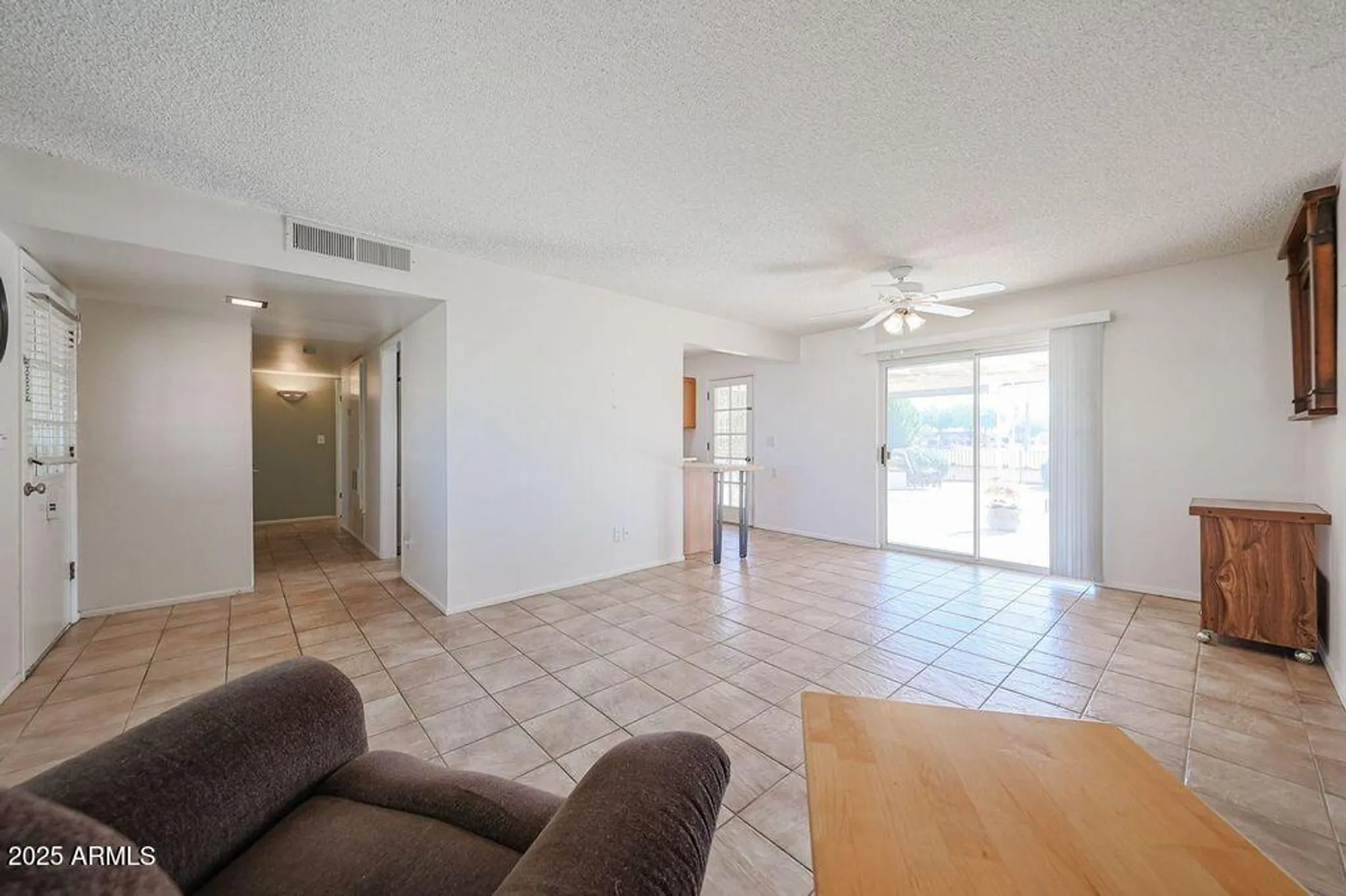 Property Slideshow image 8 of 36 | 10701 w el dorado dr, Sun City, AZ, 85351