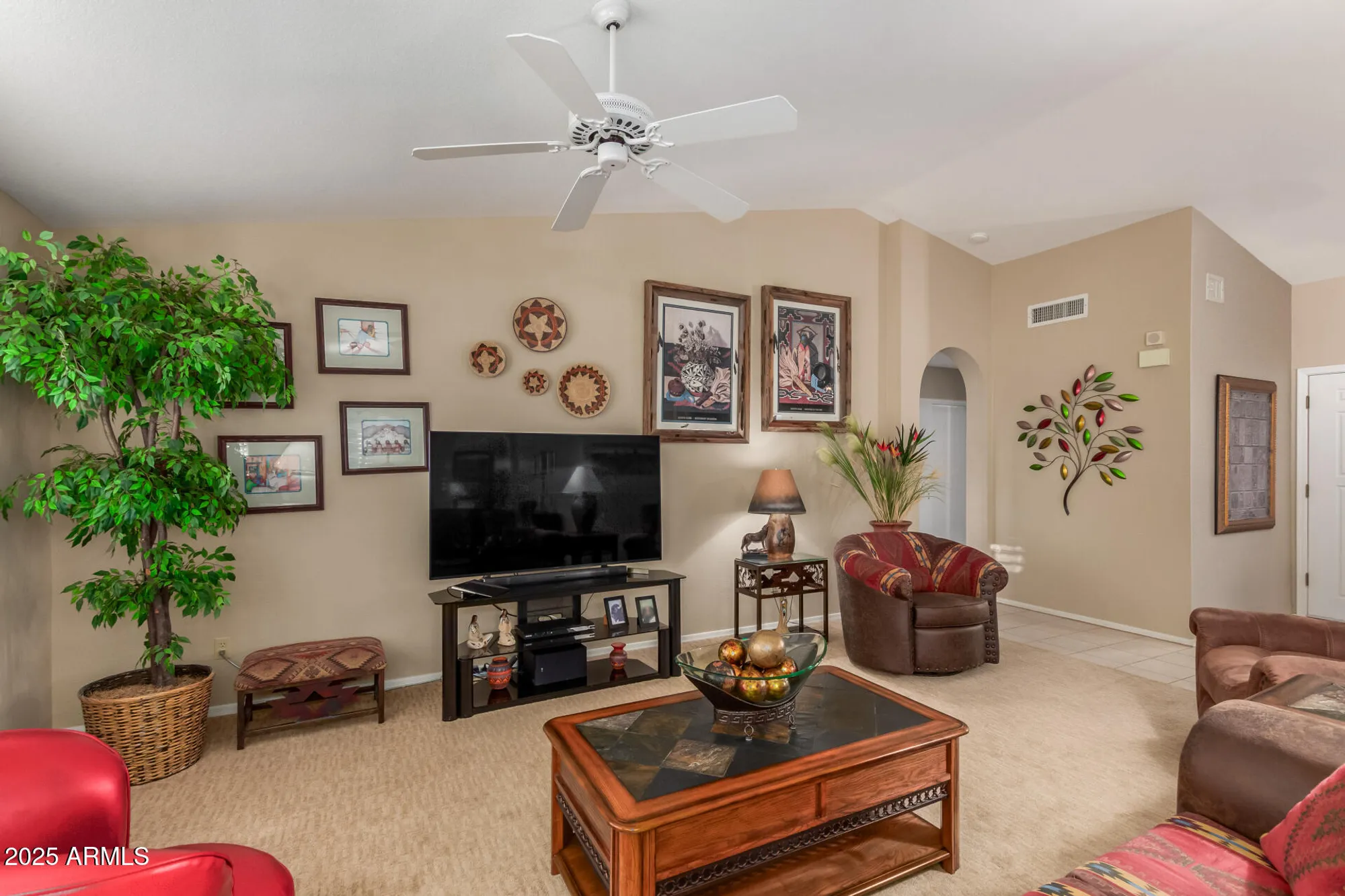 Property Slideshow image 6 of 45 | 10633 e coopers hawk dr, Sun Lakes, AZ, 85248