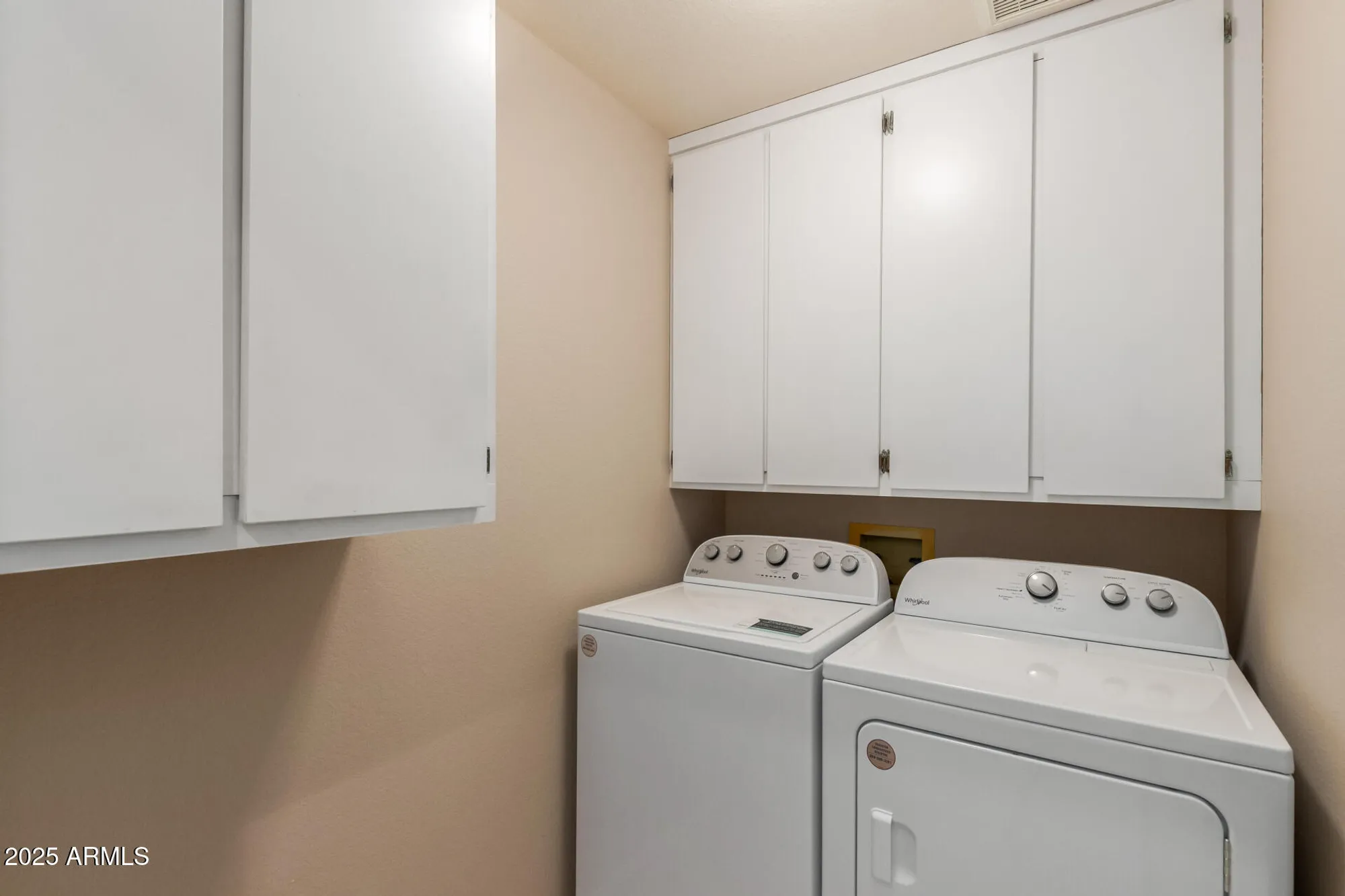 Property Slideshow image 21 of 45 | 10633 e coopers hawk dr, Sun Lakes, AZ, 85248