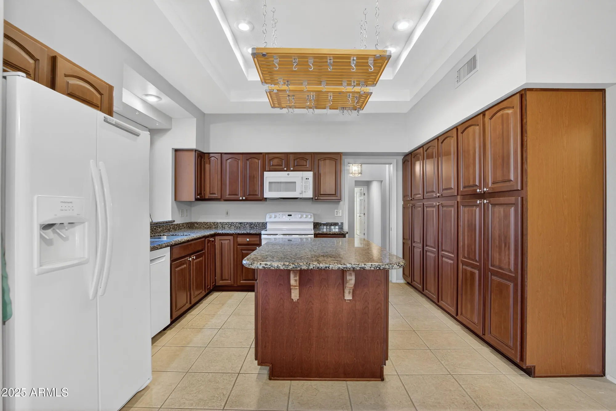 Property Slideshow image 12 of 62 | 20618 n 142nd ave, Sun City West, AZ, 85375