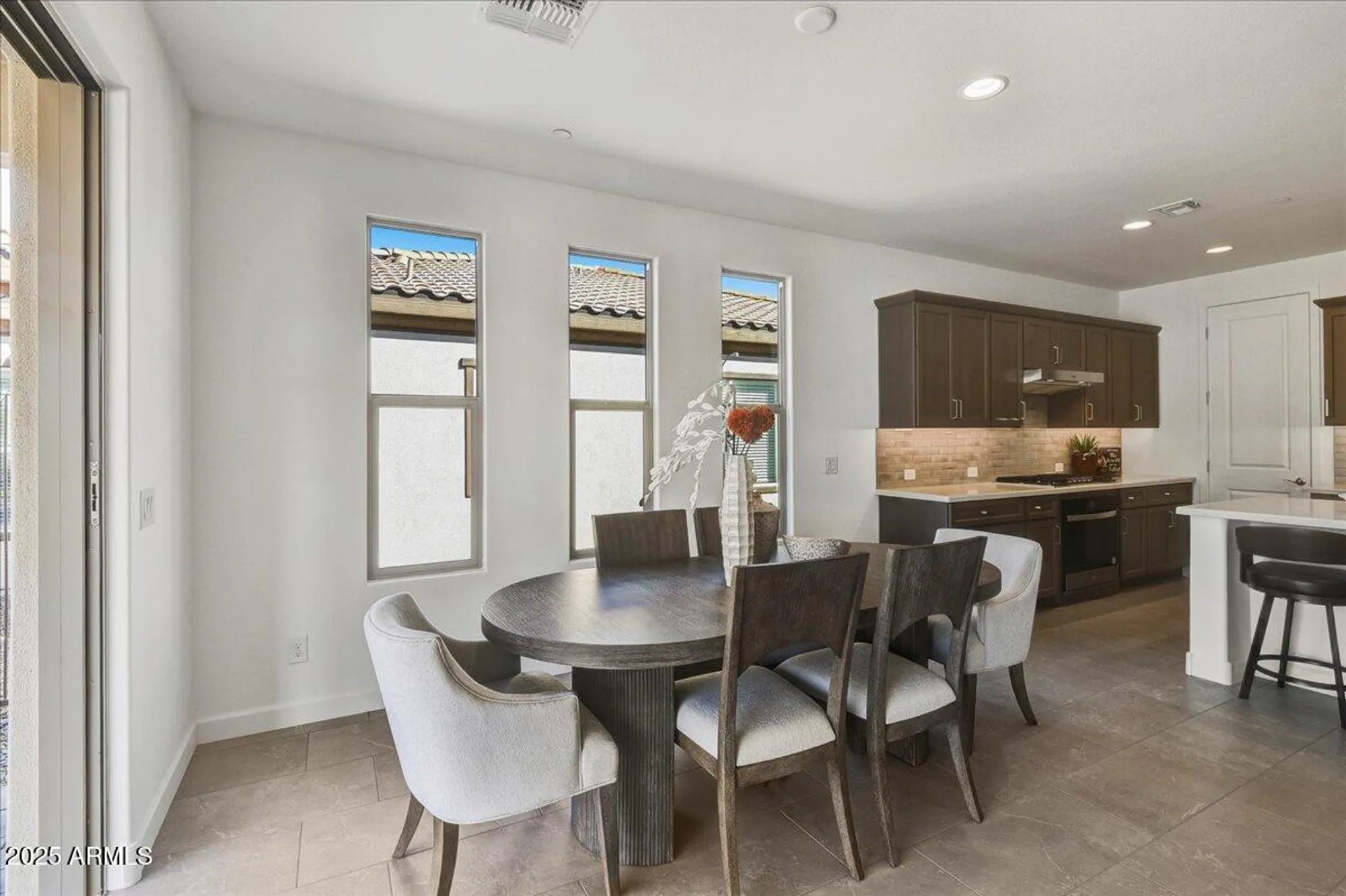 Property Slideshow image 9 of 49 | 29012 n juventino way, Rio Verde, AZ, 85263