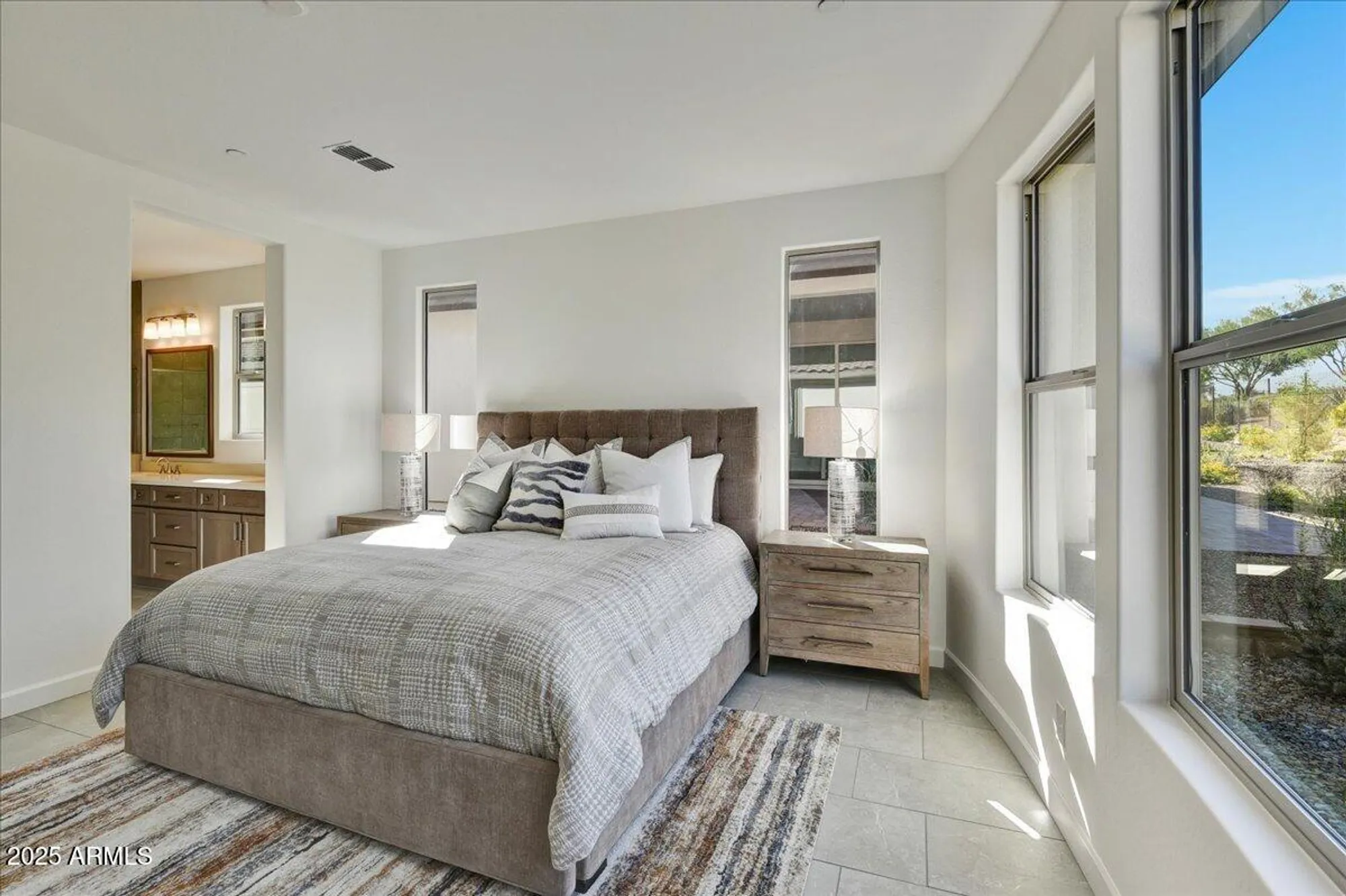 Property Slideshow image 19 of 49 | 29012 n juventino way, Rio Verde, AZ, 85263