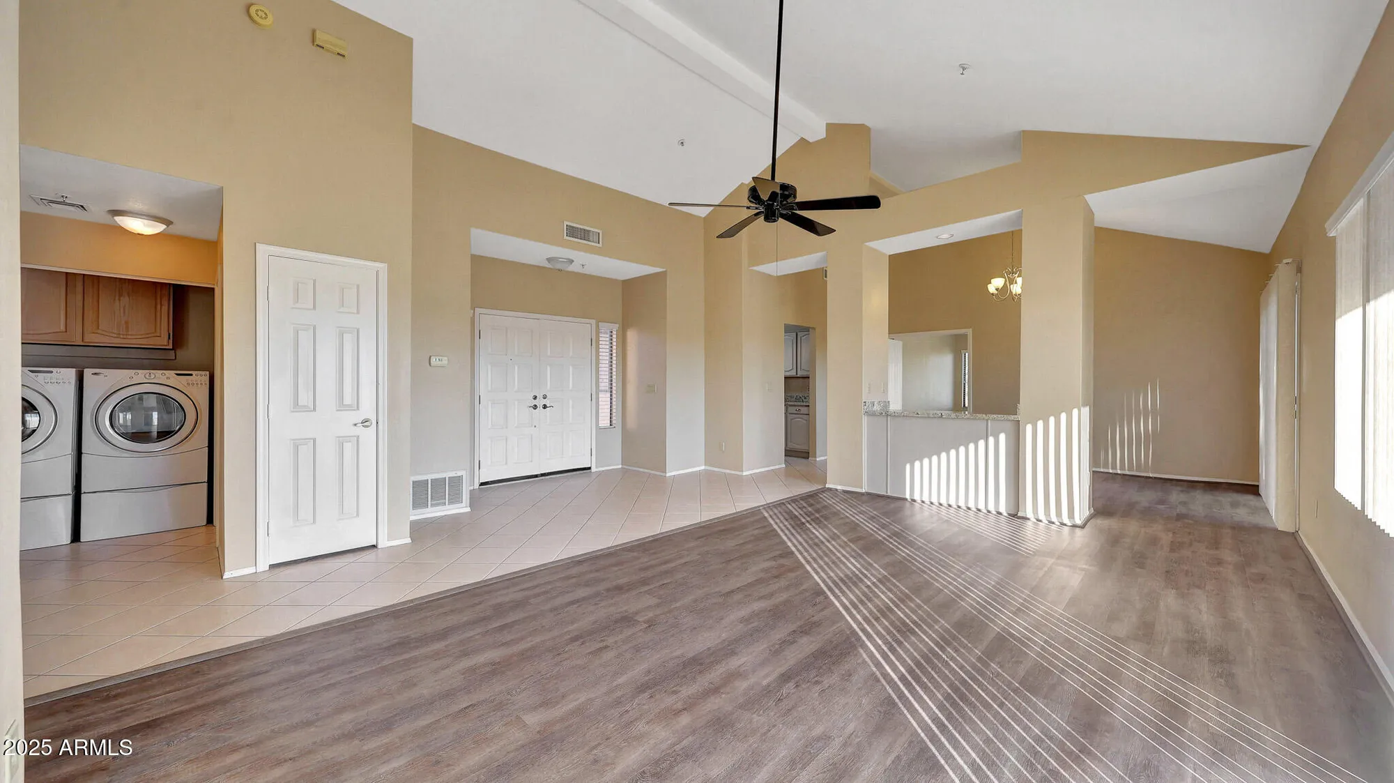 Property Slideshow image 7 of 43 | 19400 n westbrook pkwy unit 333, Peoria, AZ, 85382