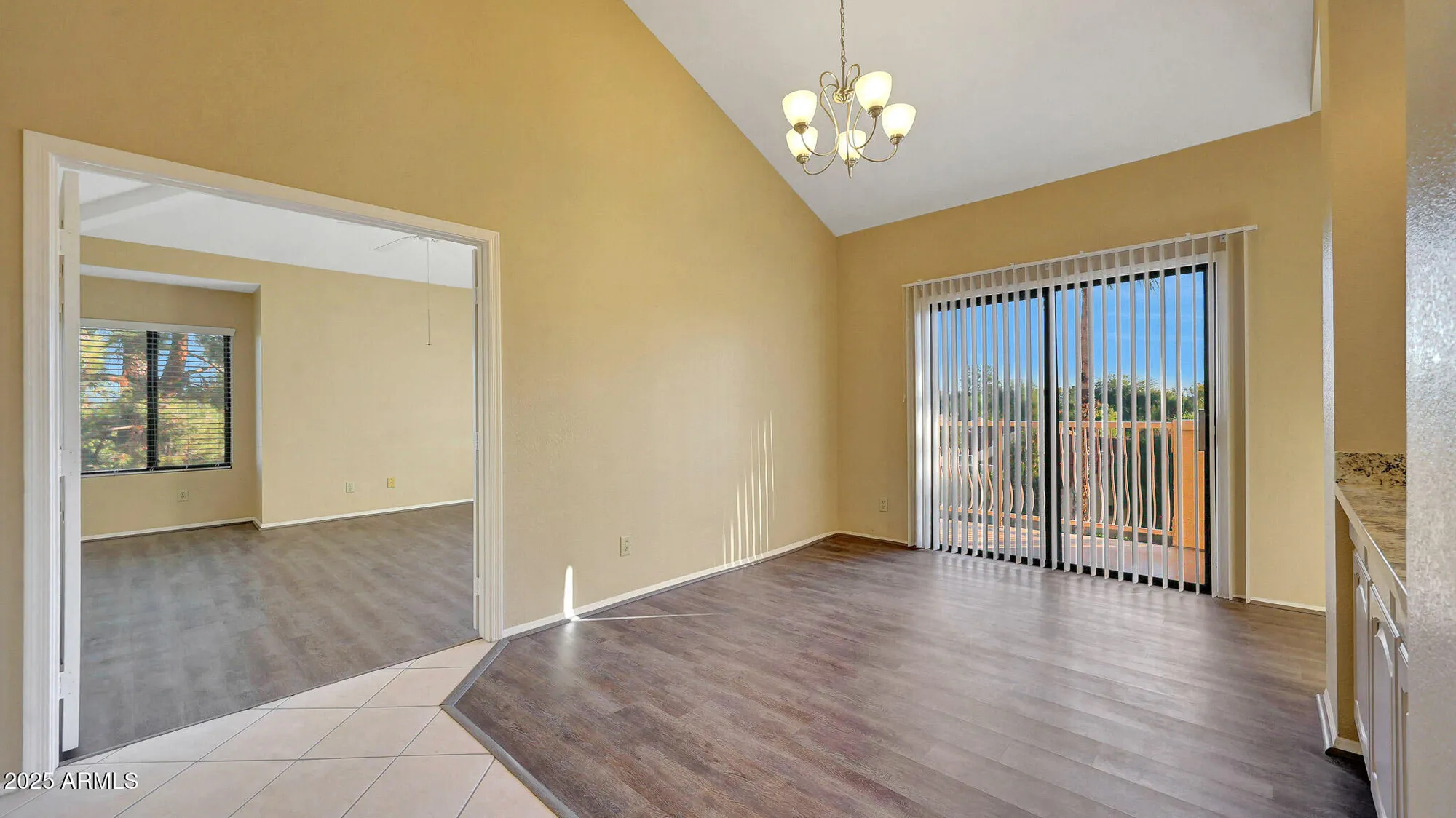 Property Slideshow image 9 of 43 | 19400 n westbrook pkwy unit 333, Peoria, AZ, 85382