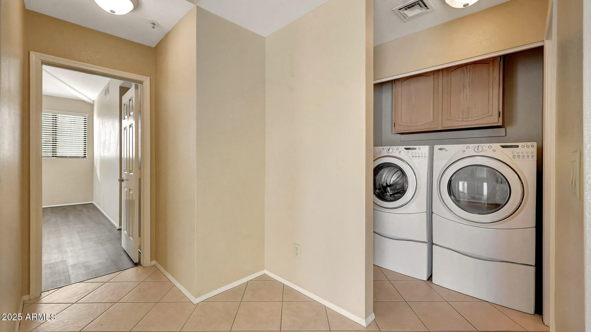 Property Slideshow image 23 of 43 | 19400 n westbrook pkwy unit 333, Peoria, AZ, 85382