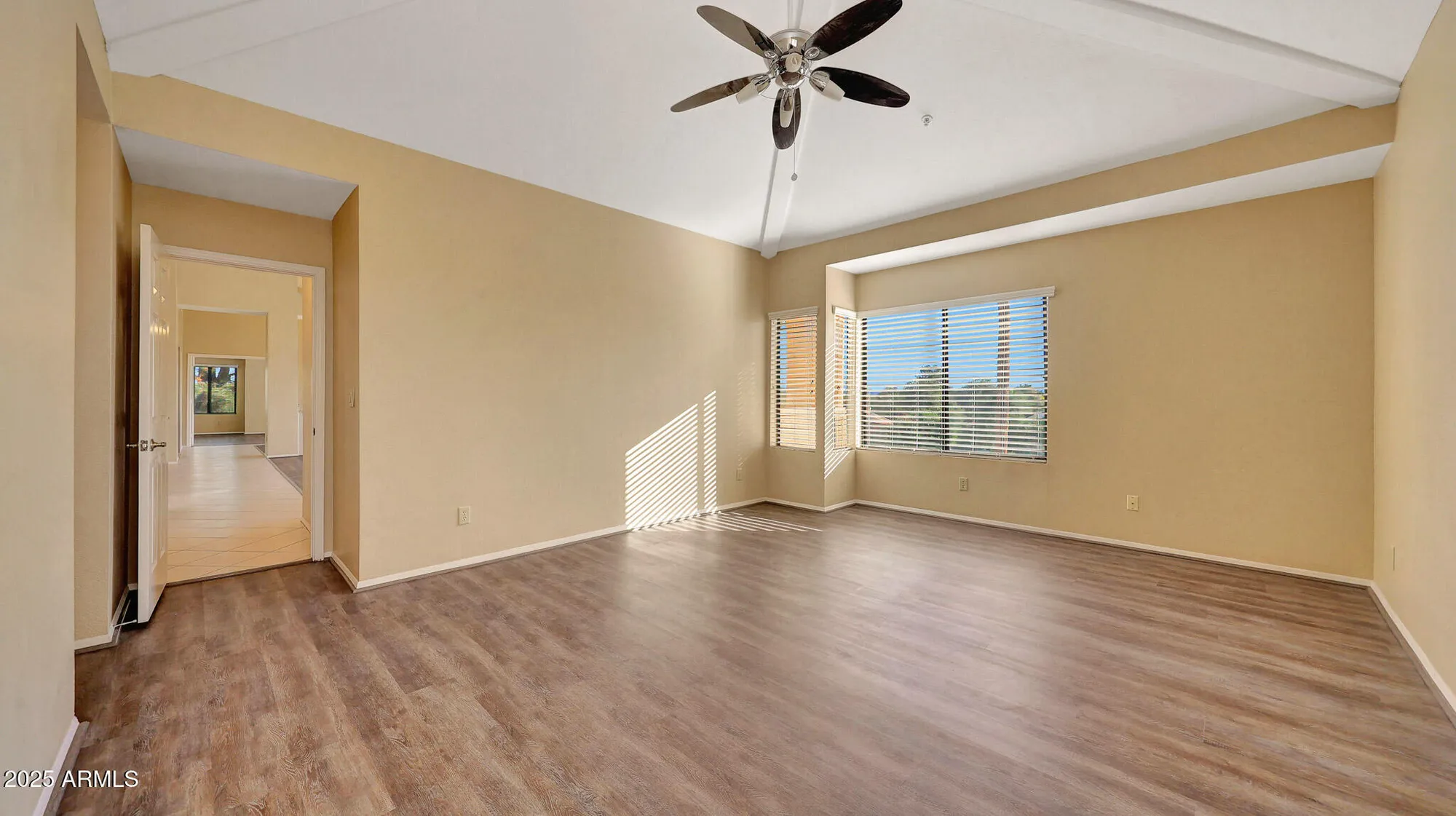 Property Slideshow image 30 of 43 | 19400 n westbrook pkwy unit 333, Peoria, AZ, 85382