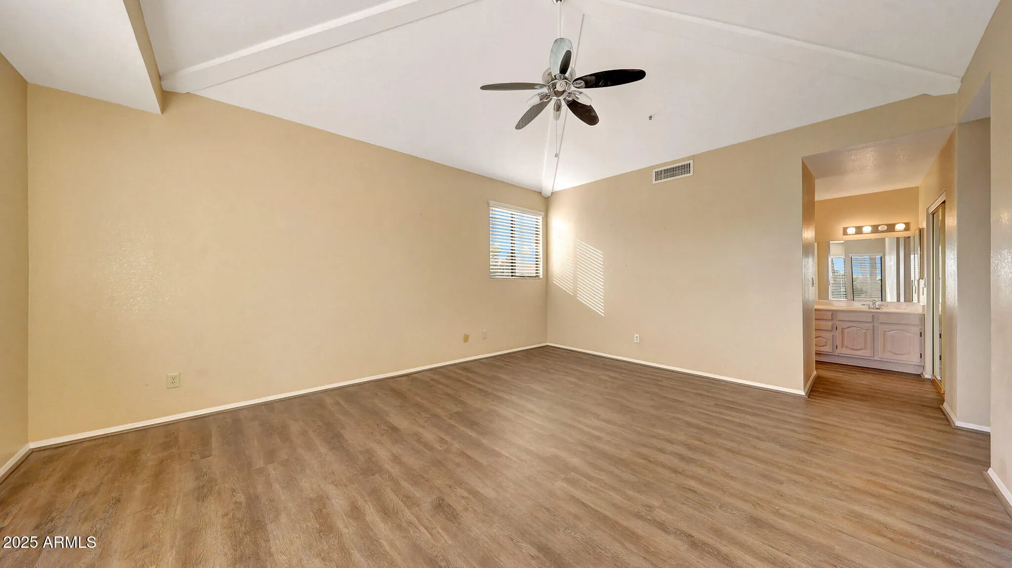 Property Slideshow image 31 of 43 | 19400 n westbrook pkwy unit 333, Peoria, AZ, 85382