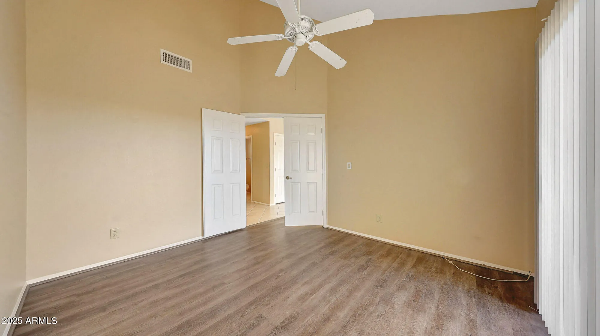 Property Slideshow image 27 of 43 | 19400 n westbrook pkwy unit 333, Peoria, AZ, 85382