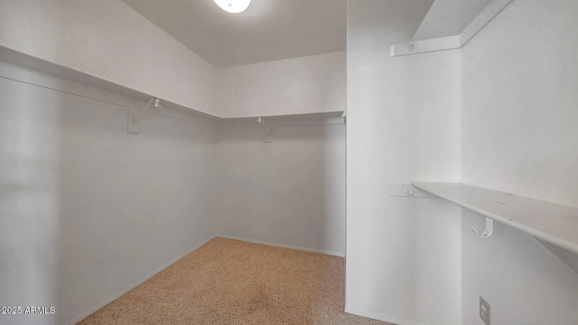 Property Slideshow image 32 of 43 | 19400 n westbrook pkwy unit 333, Peoria, AZ, 85382