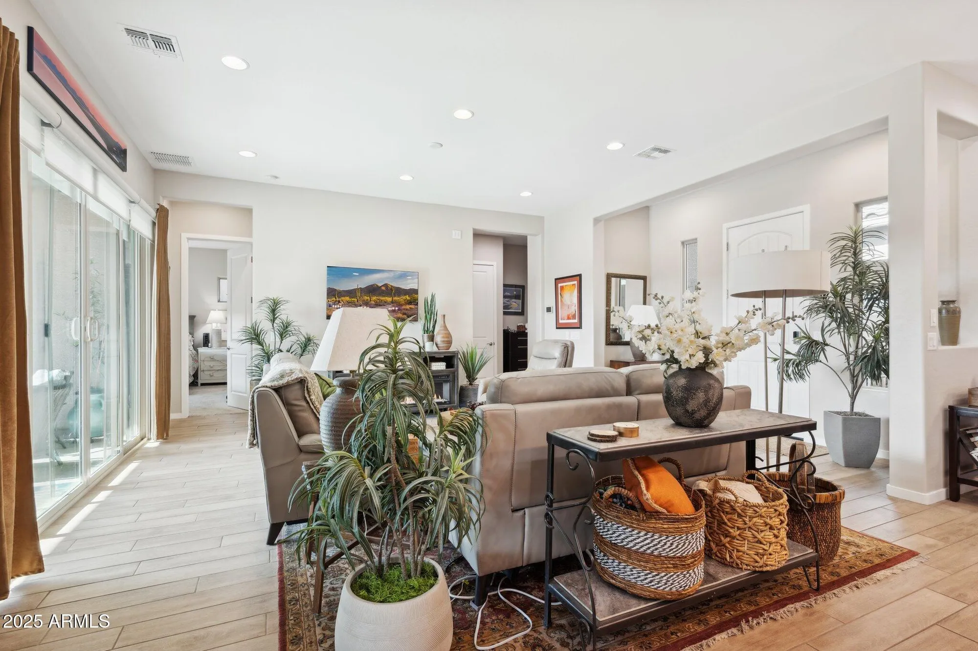 Property Slideshow image 11 of 41 | 42197 w rosewood ln, Maricopa, AZ, 85138