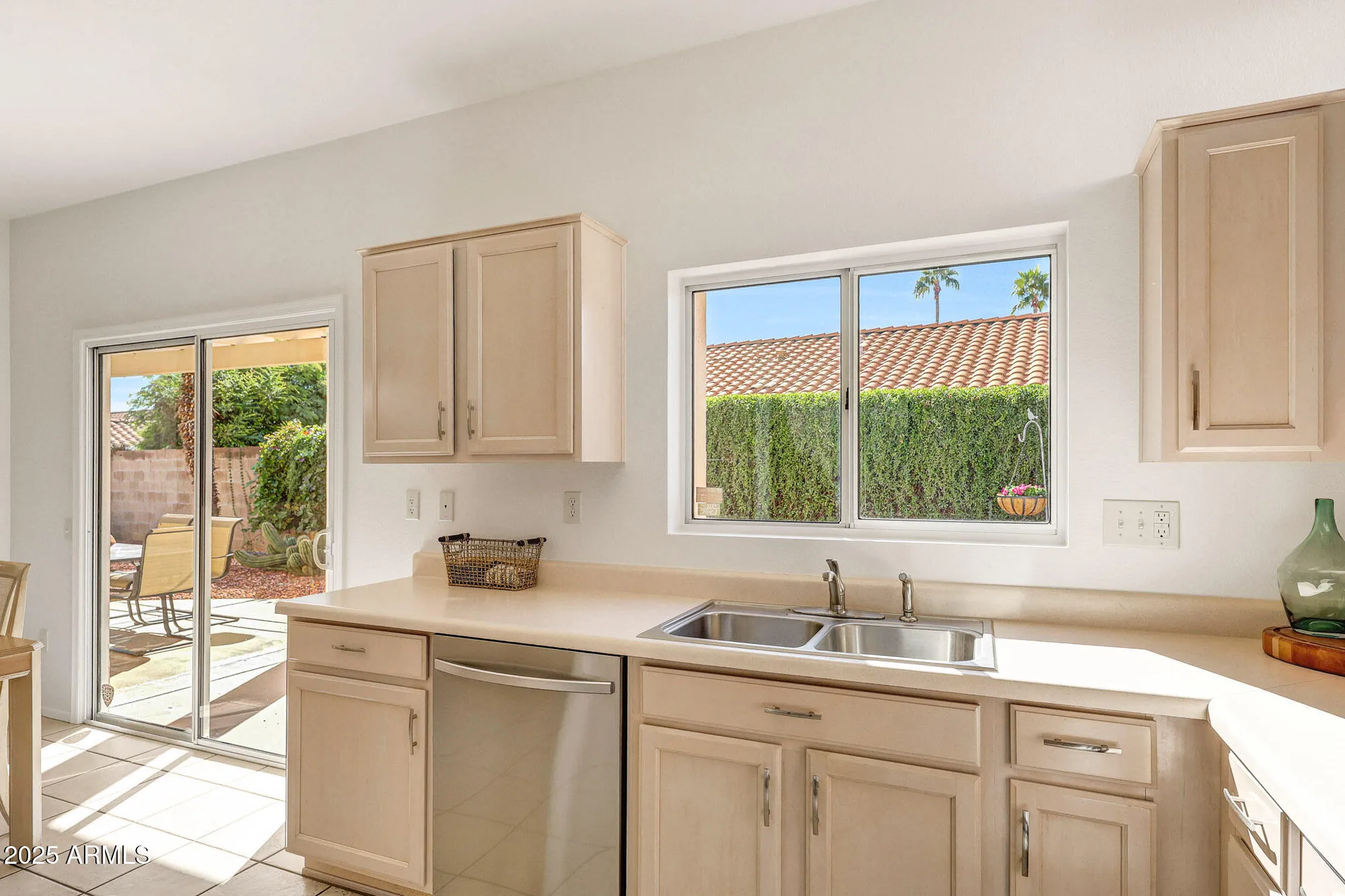 Property Slideshow image 18 of 44 | 16137 w greystone dr, Sun City West, AZ, 85375