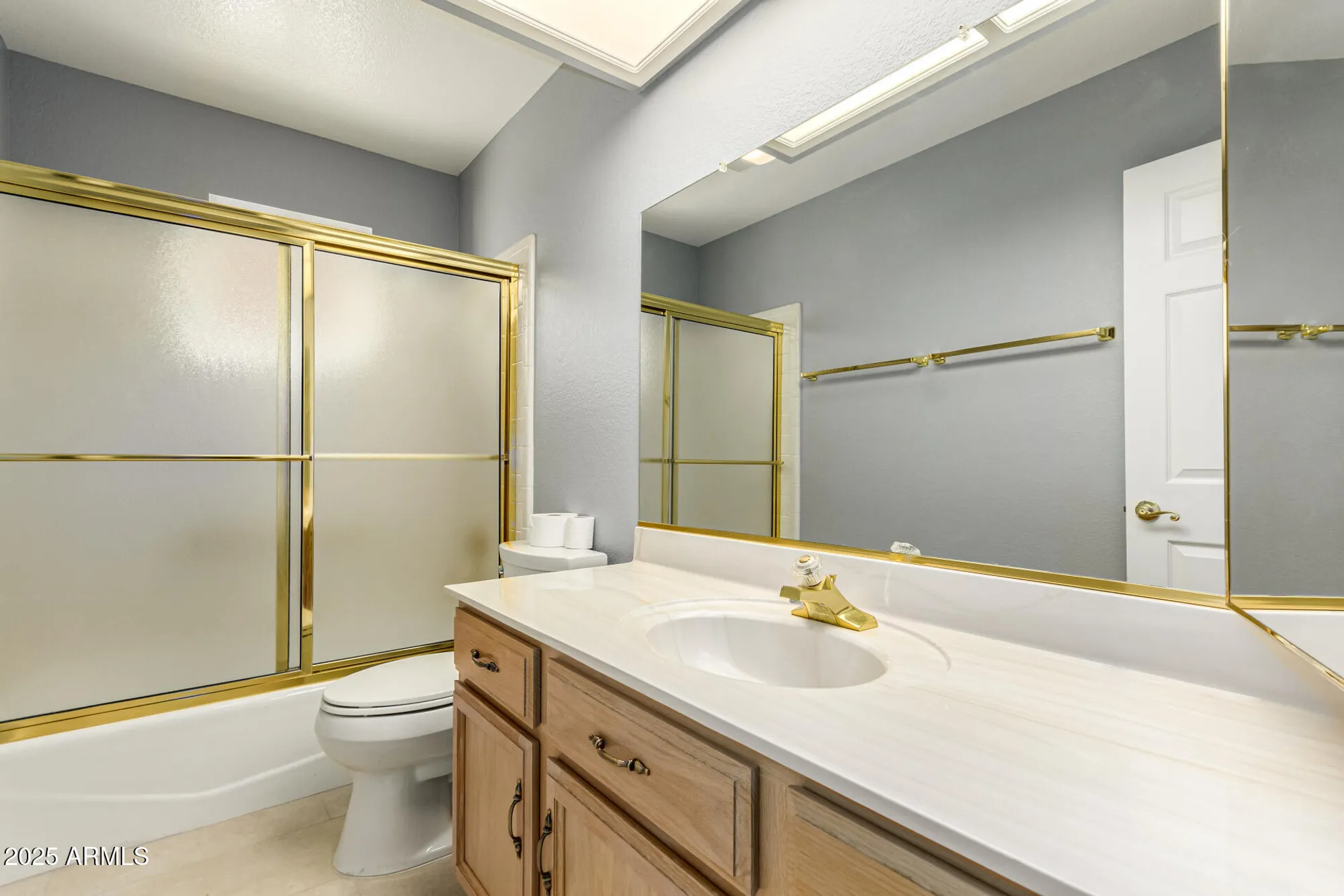 Property Slideshow image 20 of 35 | 8016 e medina ave, Mesa, AZ, 85209