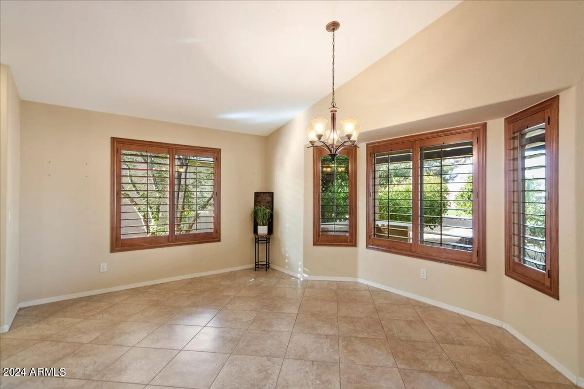 Property Slideshow image 27 of 38 | 27 n agua fria ln, Casa Grande, AZ, 85194