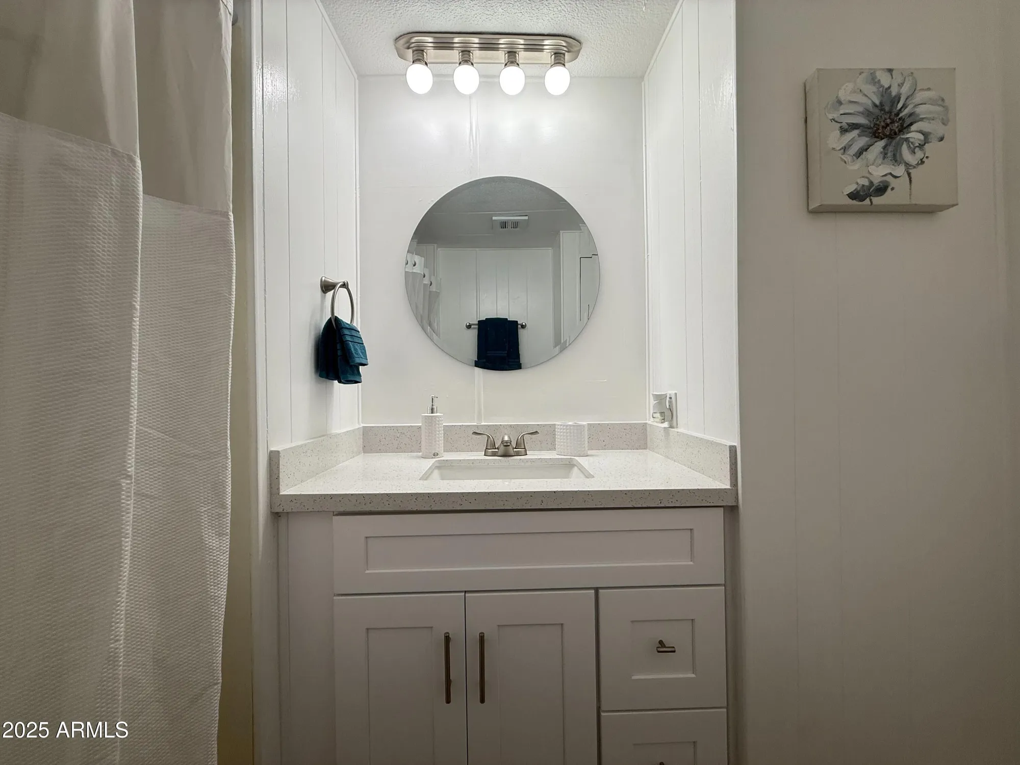 Property Slideshow image 14 of 20 | 8220 e desert trail, Mesa, AZ, 85208