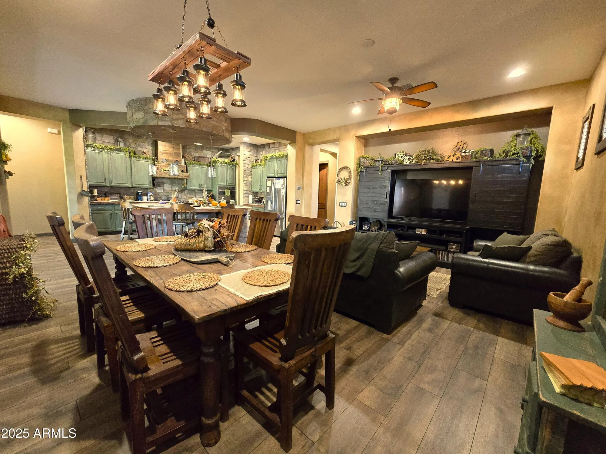 Property Slideshow image 20 of 72 | 40 e camellia way, Queen Creek, AZ, 85140