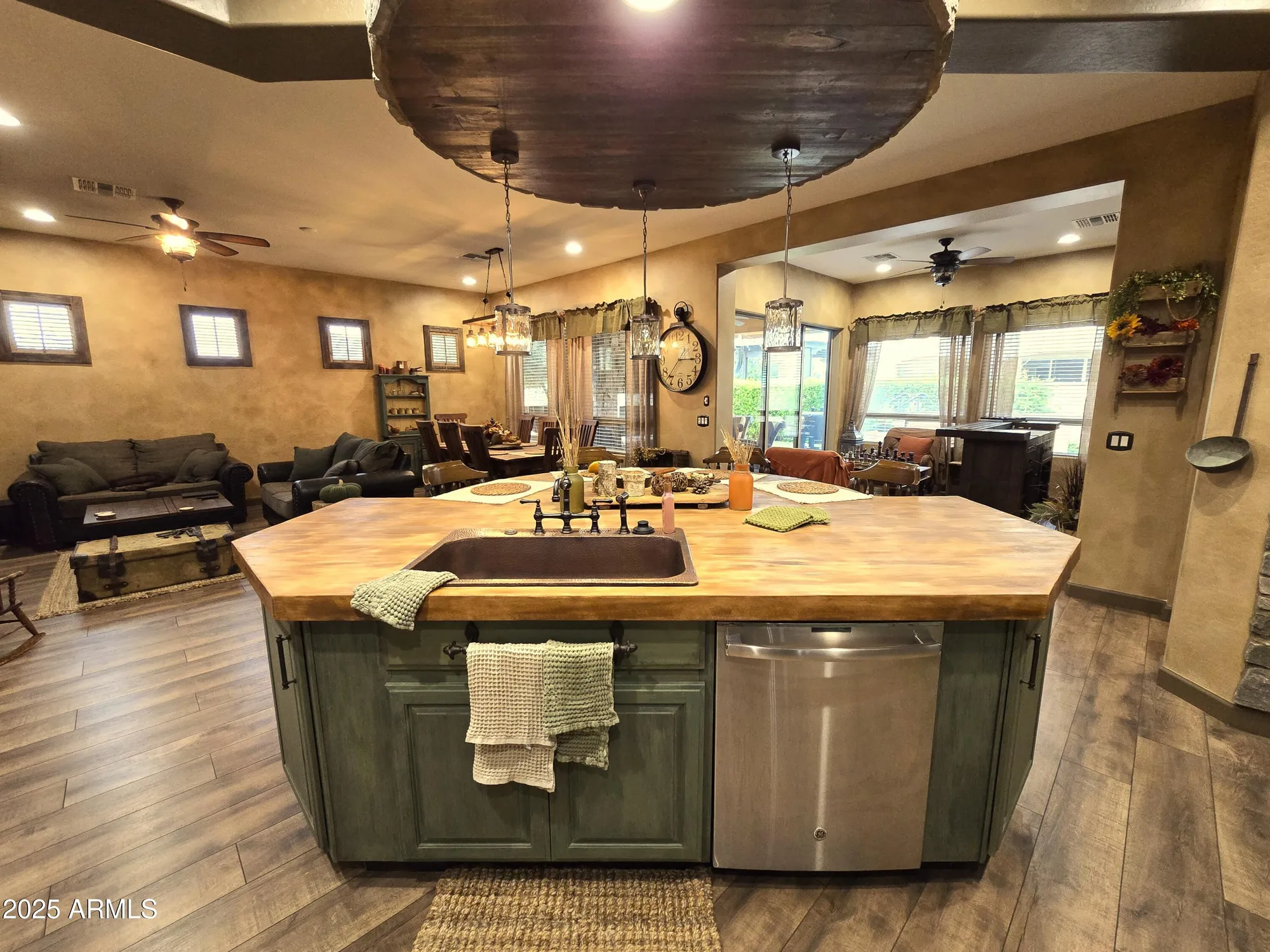 Property Slideshow image 29 of 72 | 40 e camellia way, Queen Creek, AZ, 85140