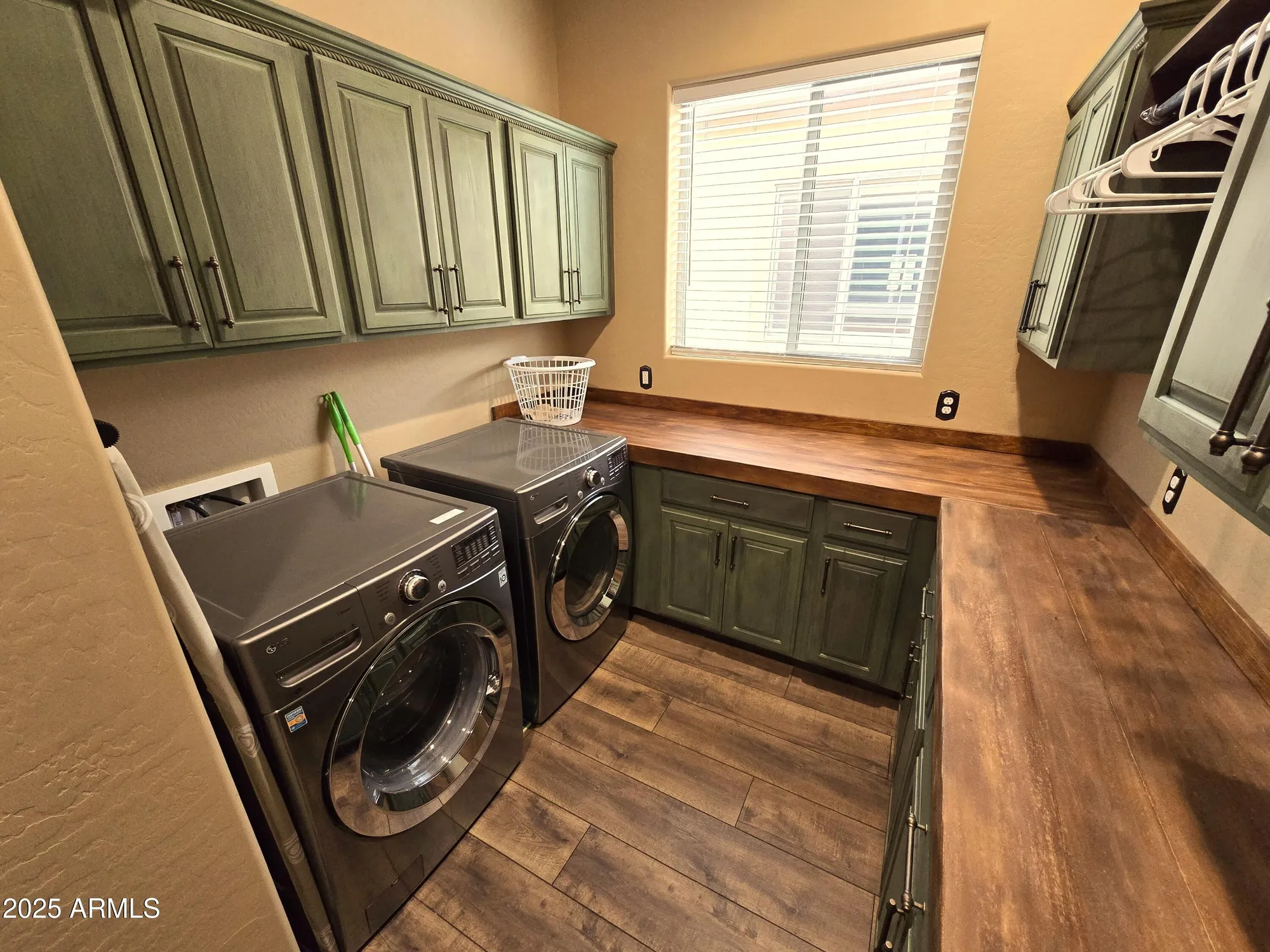 Property Slideshow image 31 of 72 | 40 e camellia way, Queen Creek, AZ, 85140