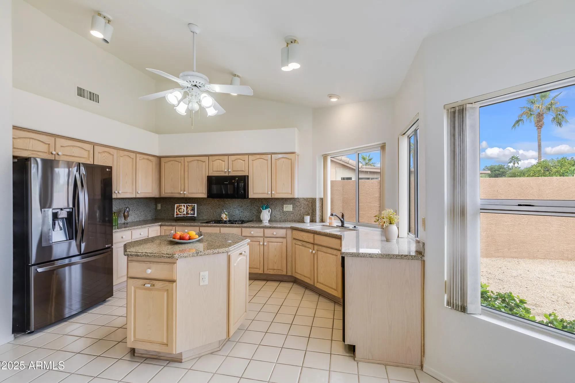 Property Slideshow image 6 of 18 | 18913 n 88th dr, Peoria, AZ, 85382