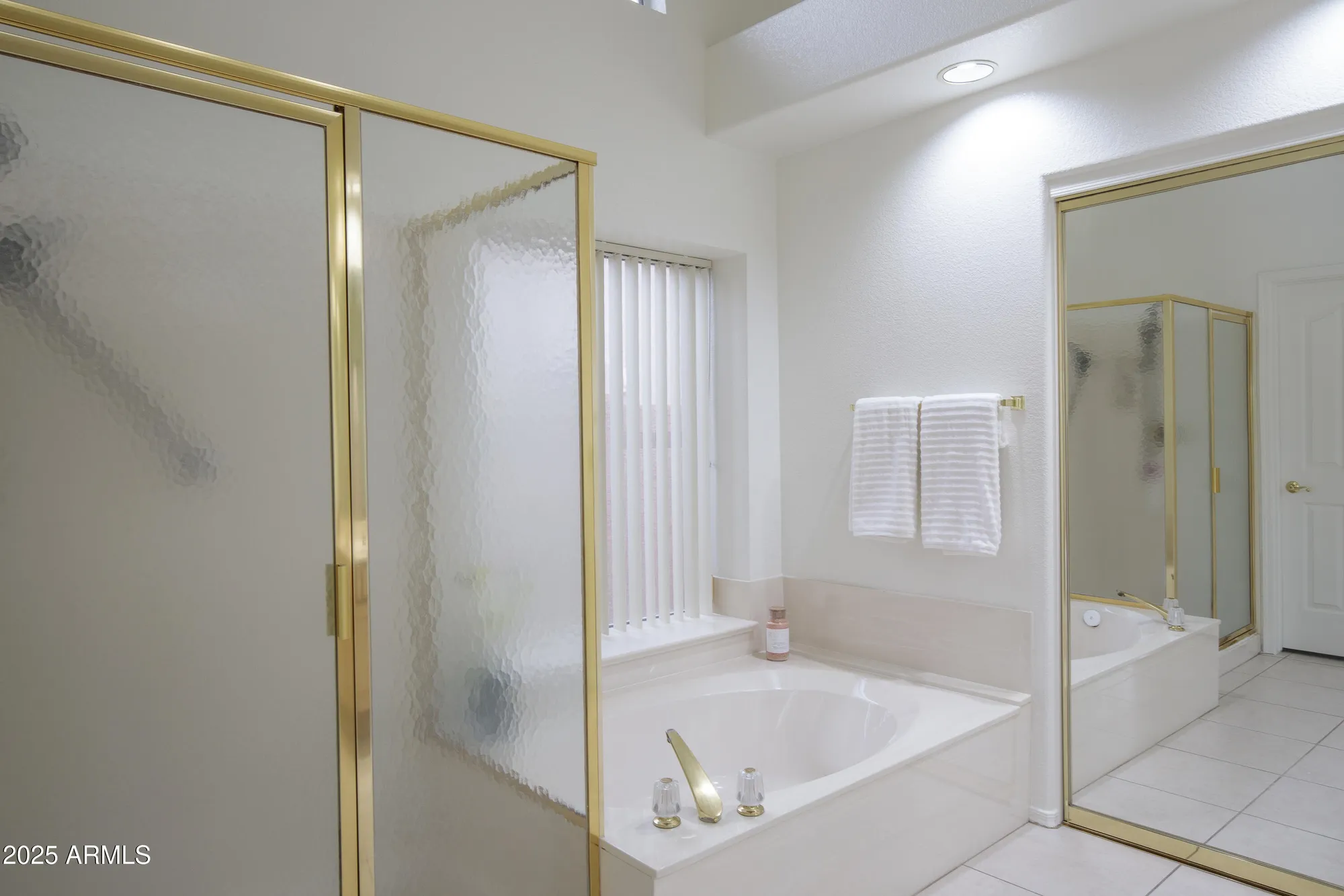 Property Slideshow image 13 of 18 | 18913 n 88th dr, Peoria, AZ, 85382