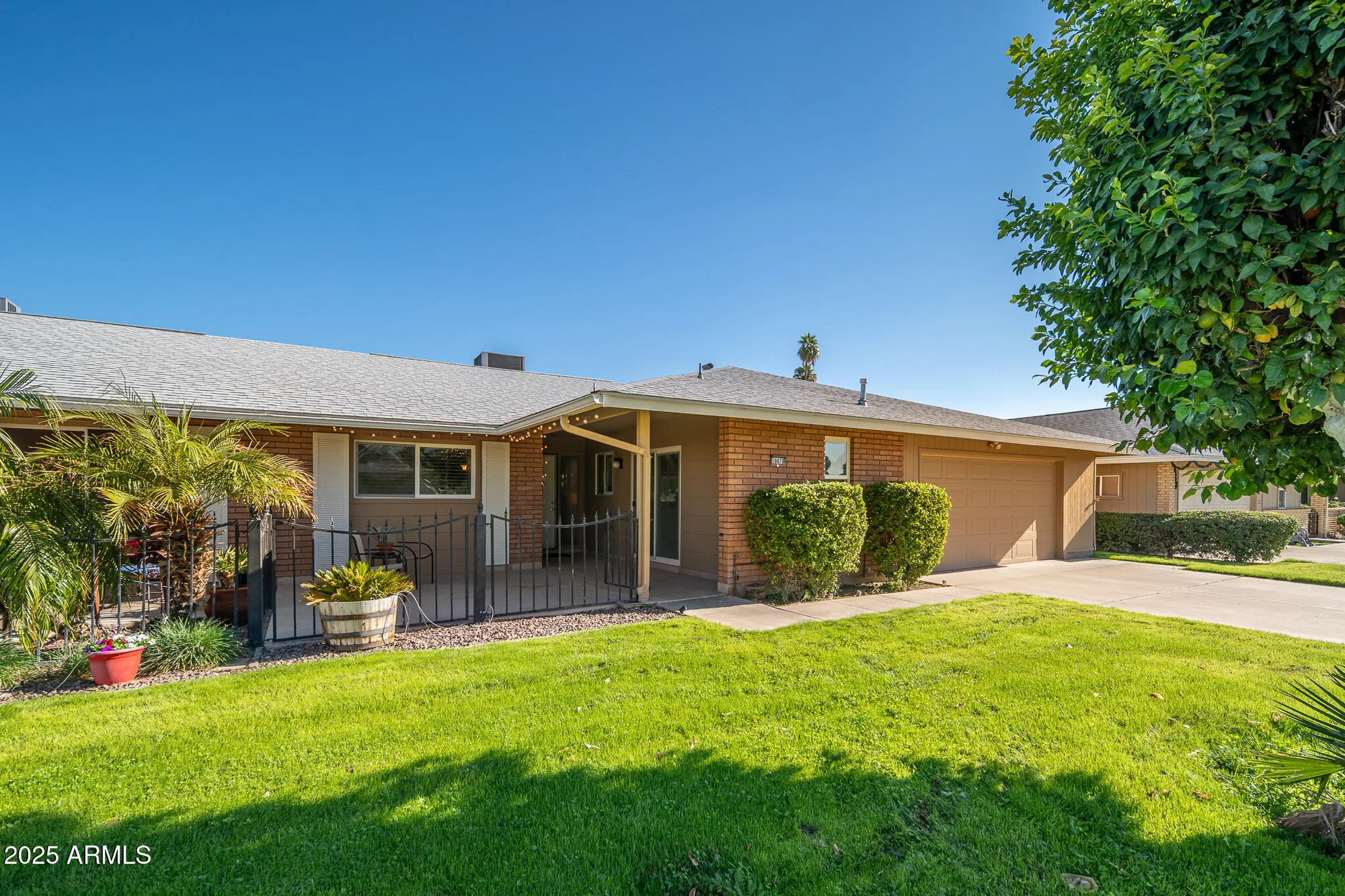 Property Slideshow image 2 of 48 | 10870 w clair dr, Sun City, AZ, 85351