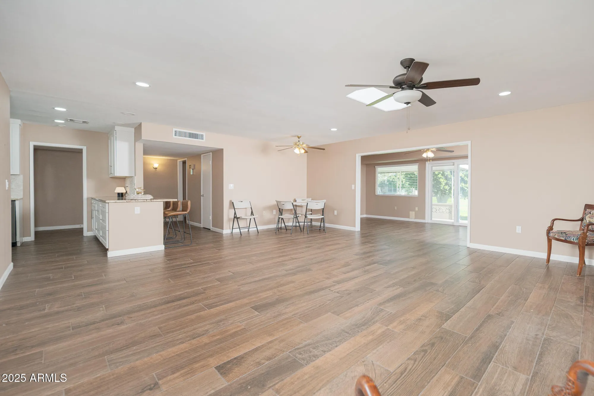 Property Slideshow image 20 of 48 | 10870 w clair dr, Sun City, AZ, 85351