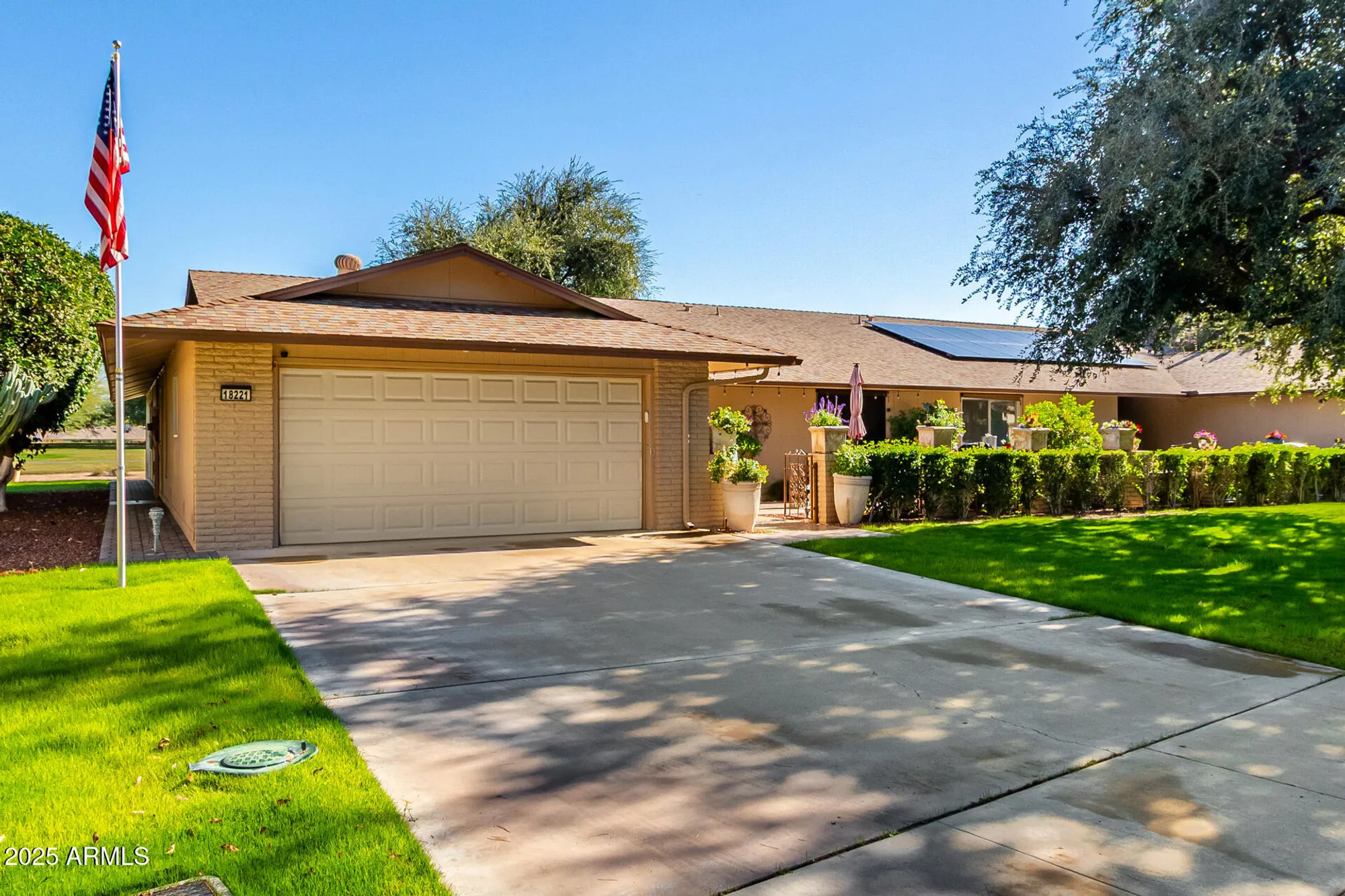 Property Slideshow image 2 of 37 | 18221 n 103rd ave, Sun City, AZ, 85373