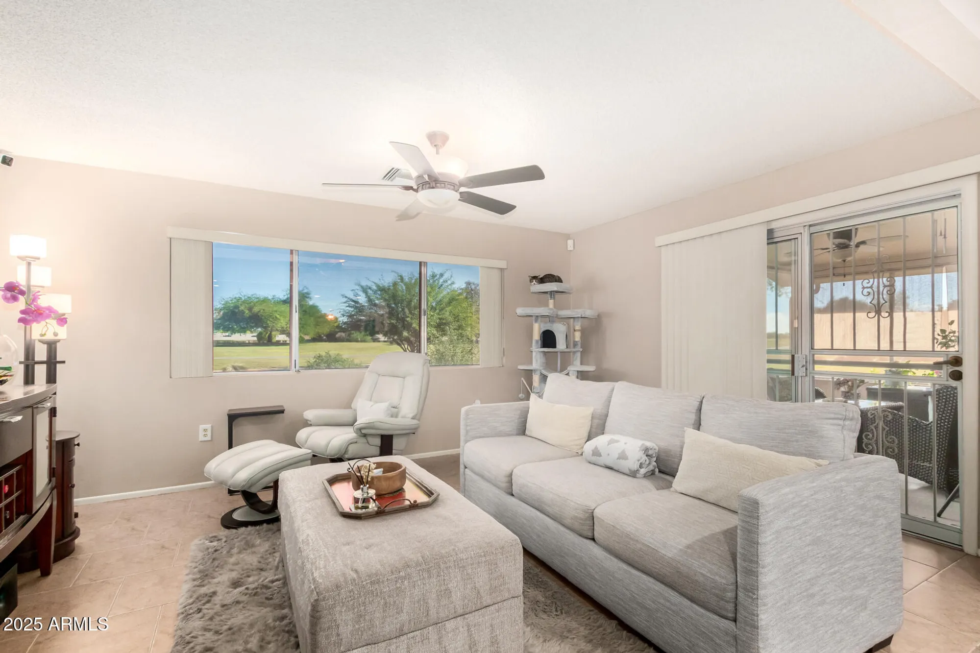 Property Slideshow image 11 of 37 | 18221 n 103rd ave, Sun City, AZ, 85373