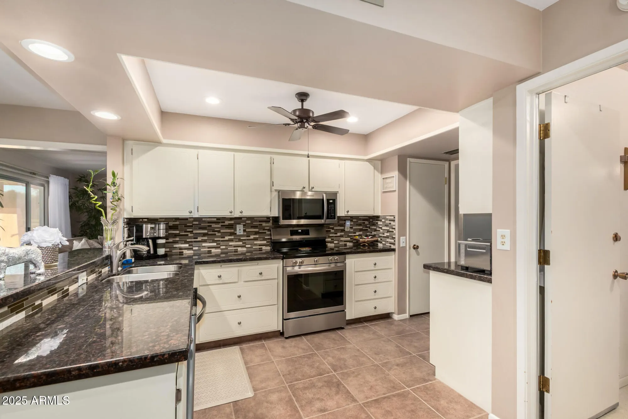 Property Slideshow image 15 of 37 | 18221 n 103rd ave, Sun City, AZ, 85373