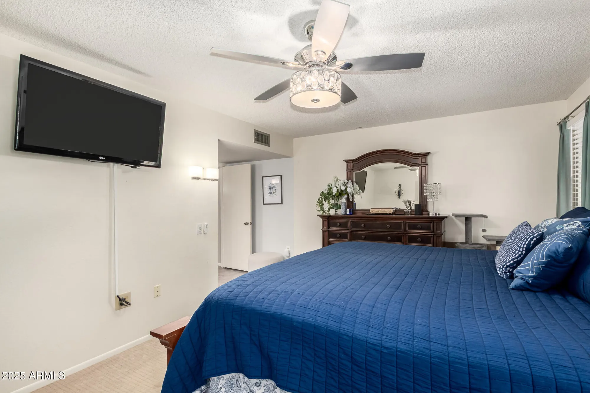 Property Slideshow image 21 of 37 | 18221 n 103rd ave, Sun City, AZ, 85373