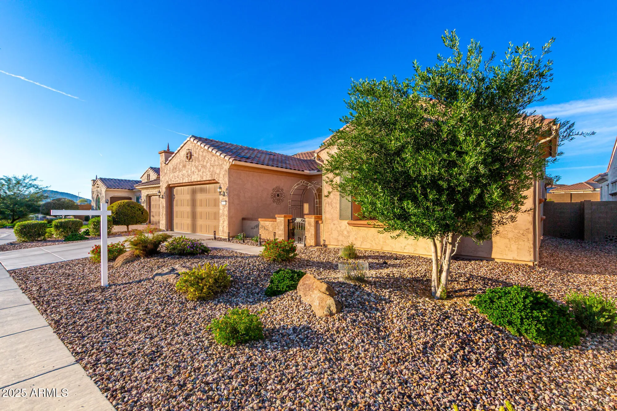 Property Slideshow image 9 of 104 | 7866 w willow way, Florence, AZ, 85132
