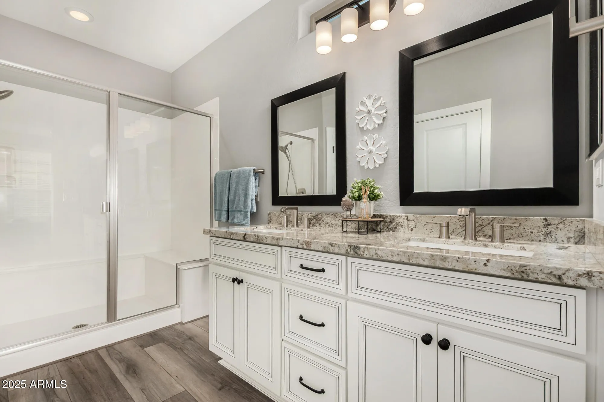 Property Slideshow image 11 of 34 | 649 e veterans way, Queen Creek, AZ, 85140