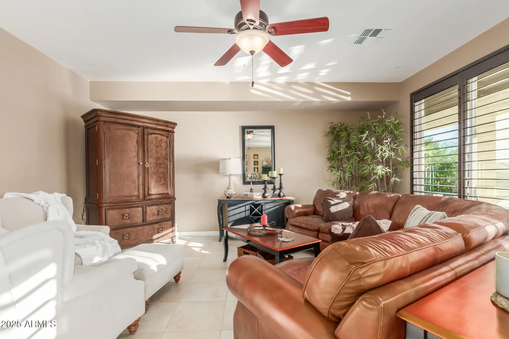 Property Slideshow image 7 of 72 | 1095 w desert aster rd, San Tan Valley, AZ, 85143