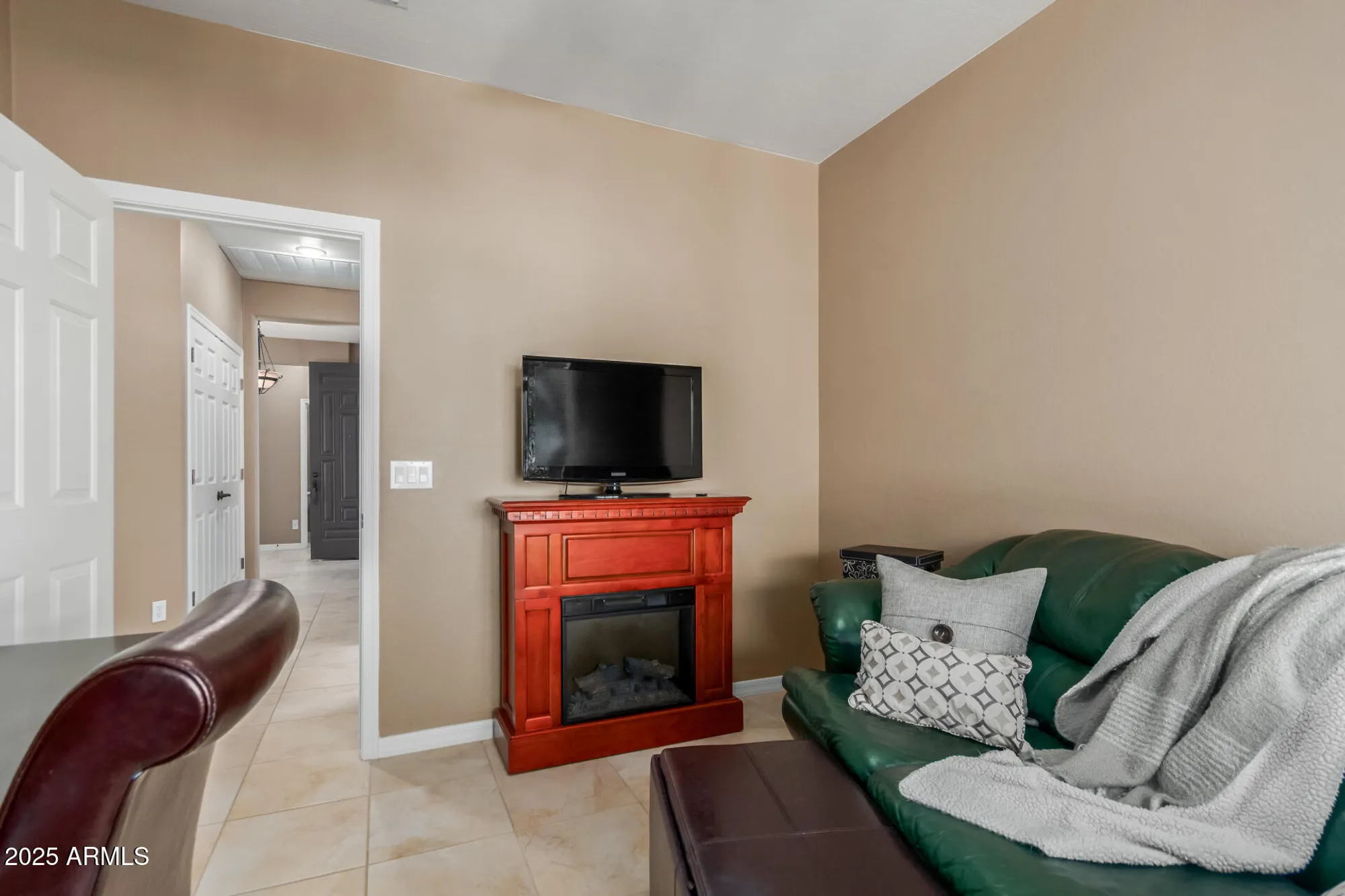 Property Slideshow image 13 of 72 | 1095 w desert aster rd, San Tan Valley, AZ, 85143