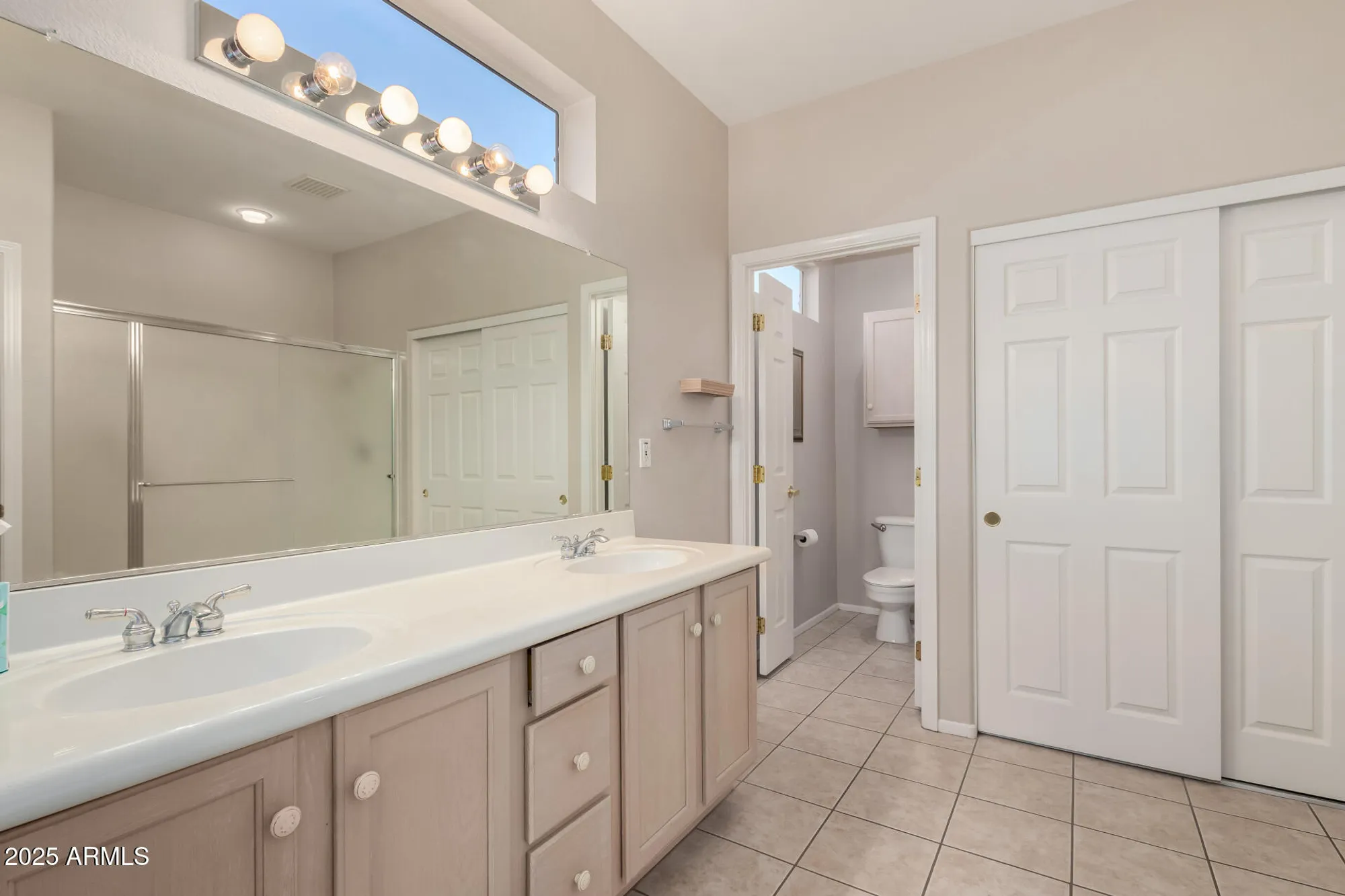 Property Slideshow image 15 of 27 | 16303 w sandia park dr, Surprise, AZ, 85374
