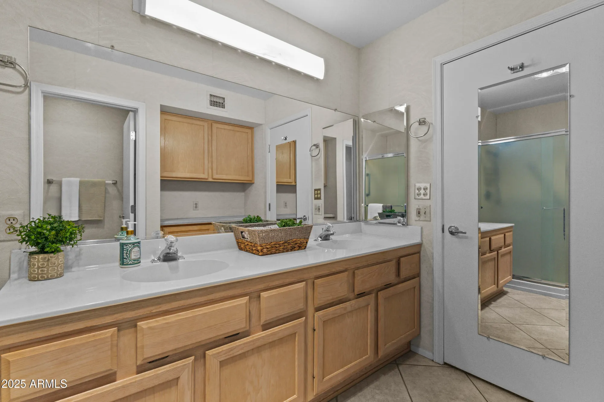 Property Slideshow image 15 of 47 | 19611 n 141st ave, Sun City West, AZ, 85375