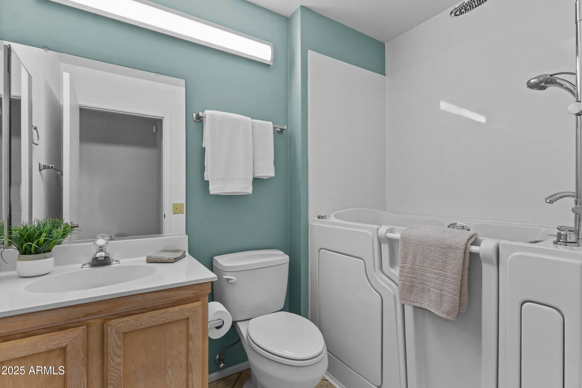 Property Slideshow image 18 of 47 | 19611 n 141st ave, Sun City West, AZ, 85375